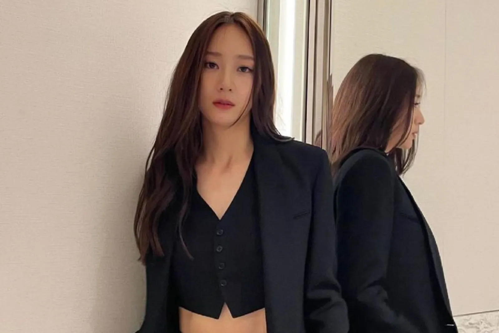 Inspirasi Riasan Layaknya Krystal Jung, Tonjolkan Fitur Wajah