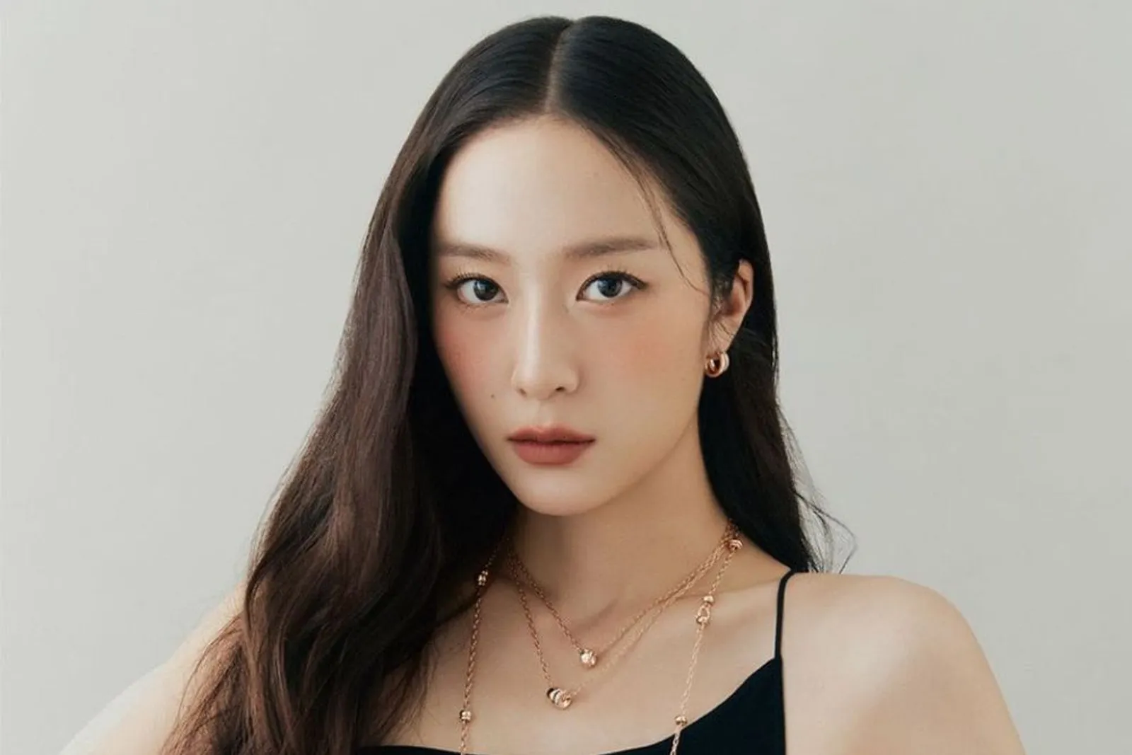 Inspirasi Riasan Layaknya Krystal Jung, Tonjolkan Fitur Wajah