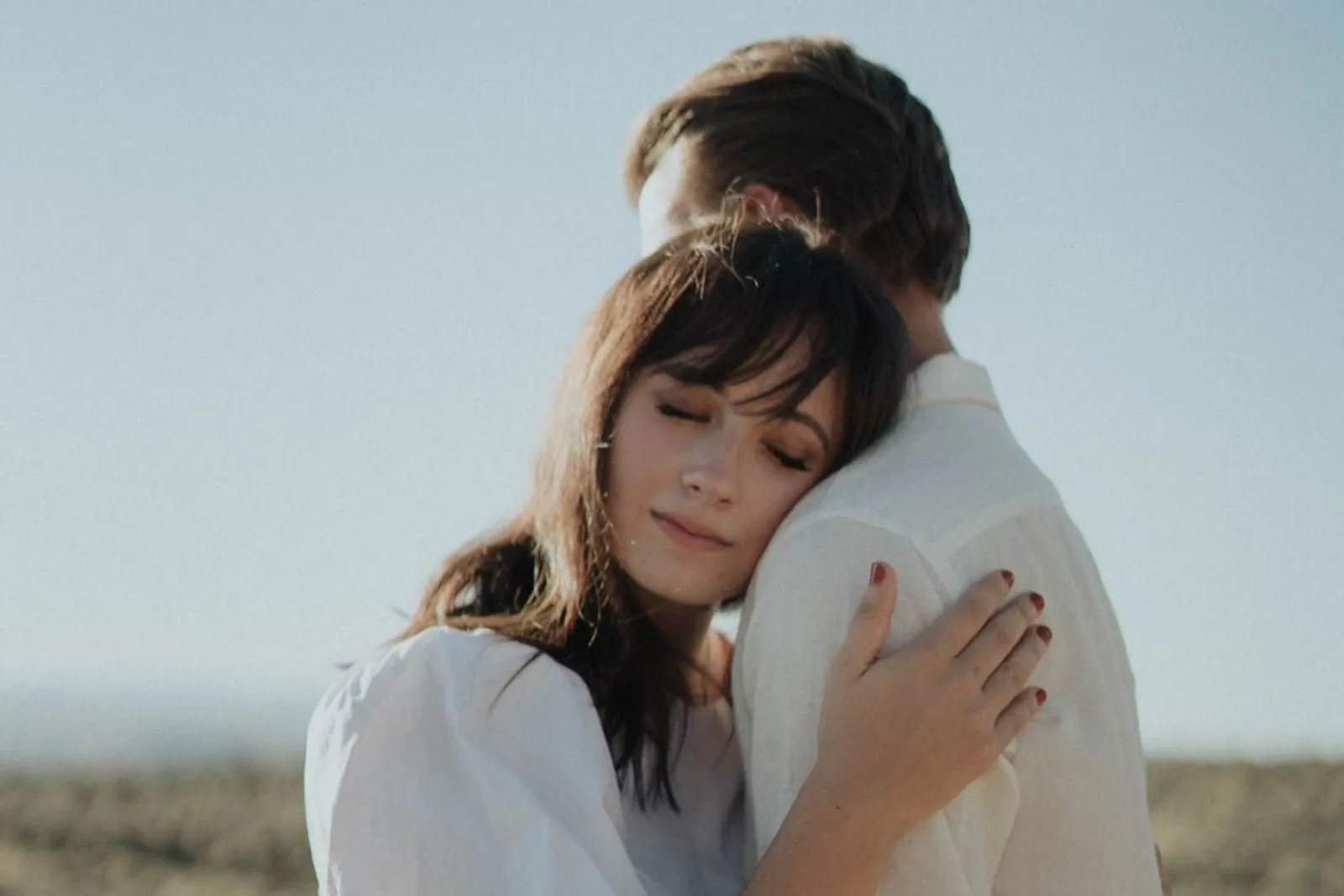 7 Cara Menghilangkan Rasa Gelisah dalam Hubungan Romantis