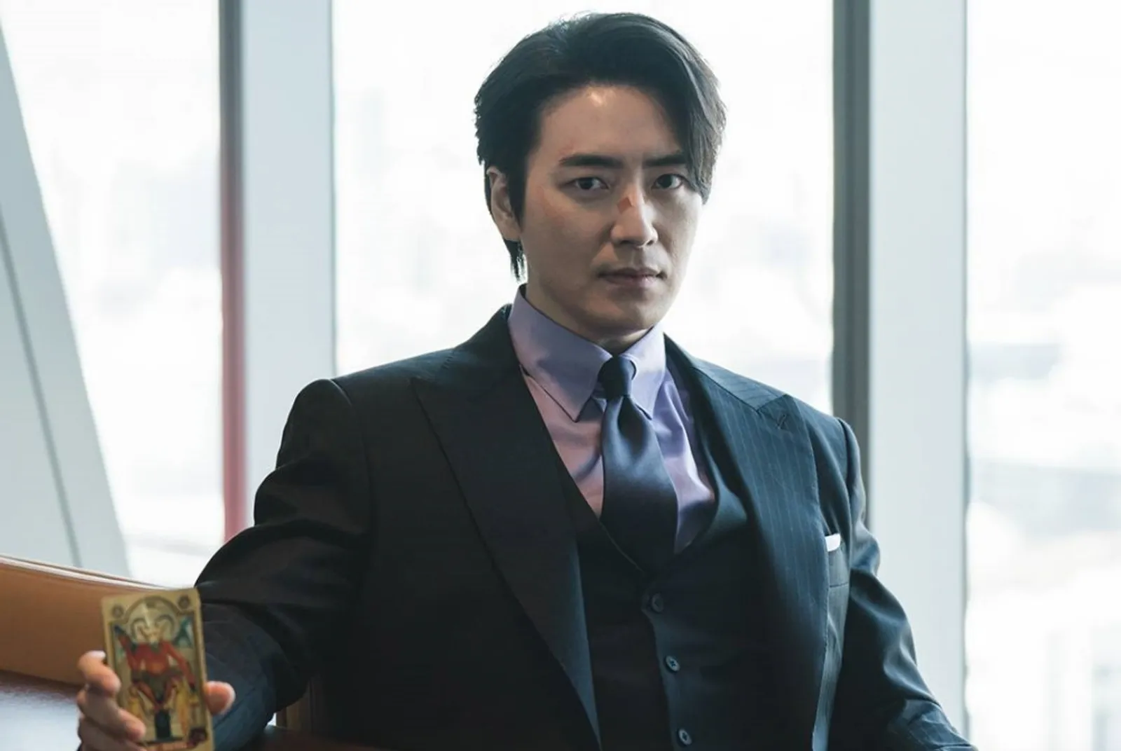 'Vigilante', Transformasi Nam Joo Hyuk Menjadi Pahlawan Kegelapan