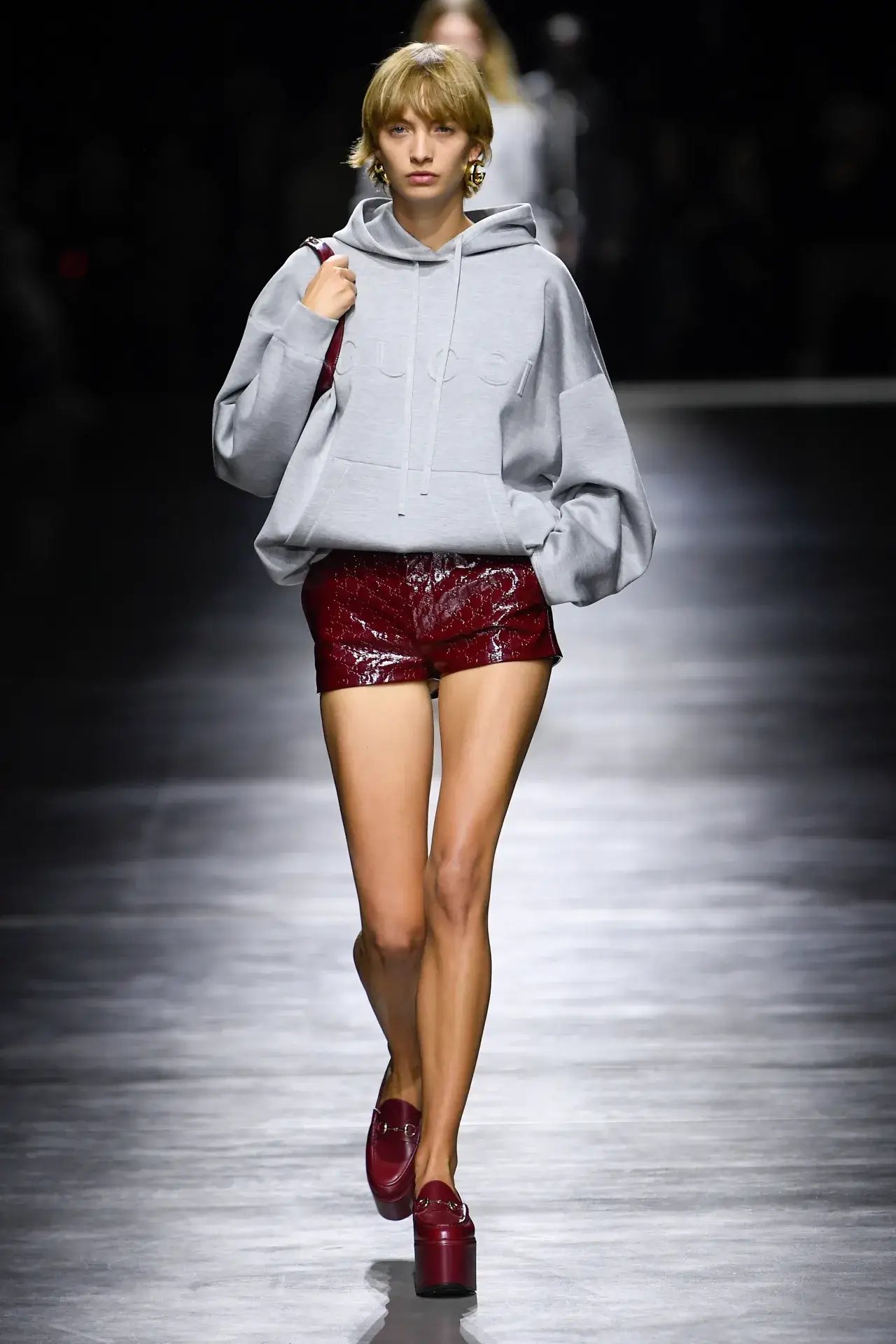 7 Inspirasi OOTD Stylish dari Runway Milan Fashion Week