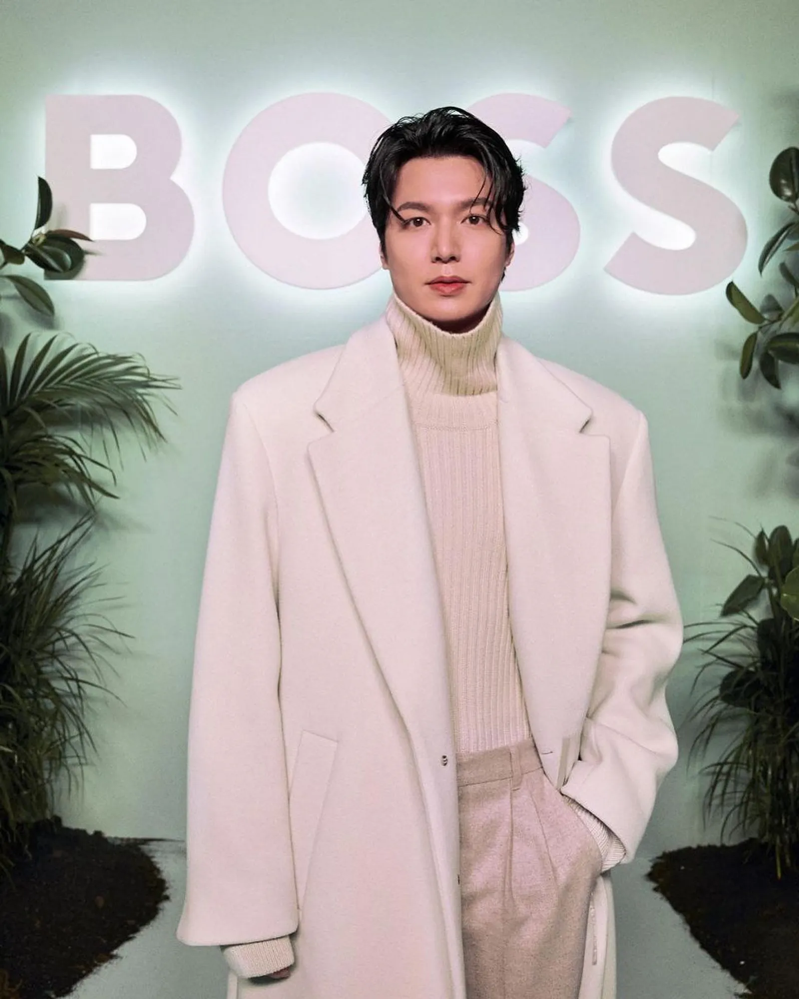 Gaya Terbaik Seleb Hadiri Fashion Show BOSS Fall/Winter 2023