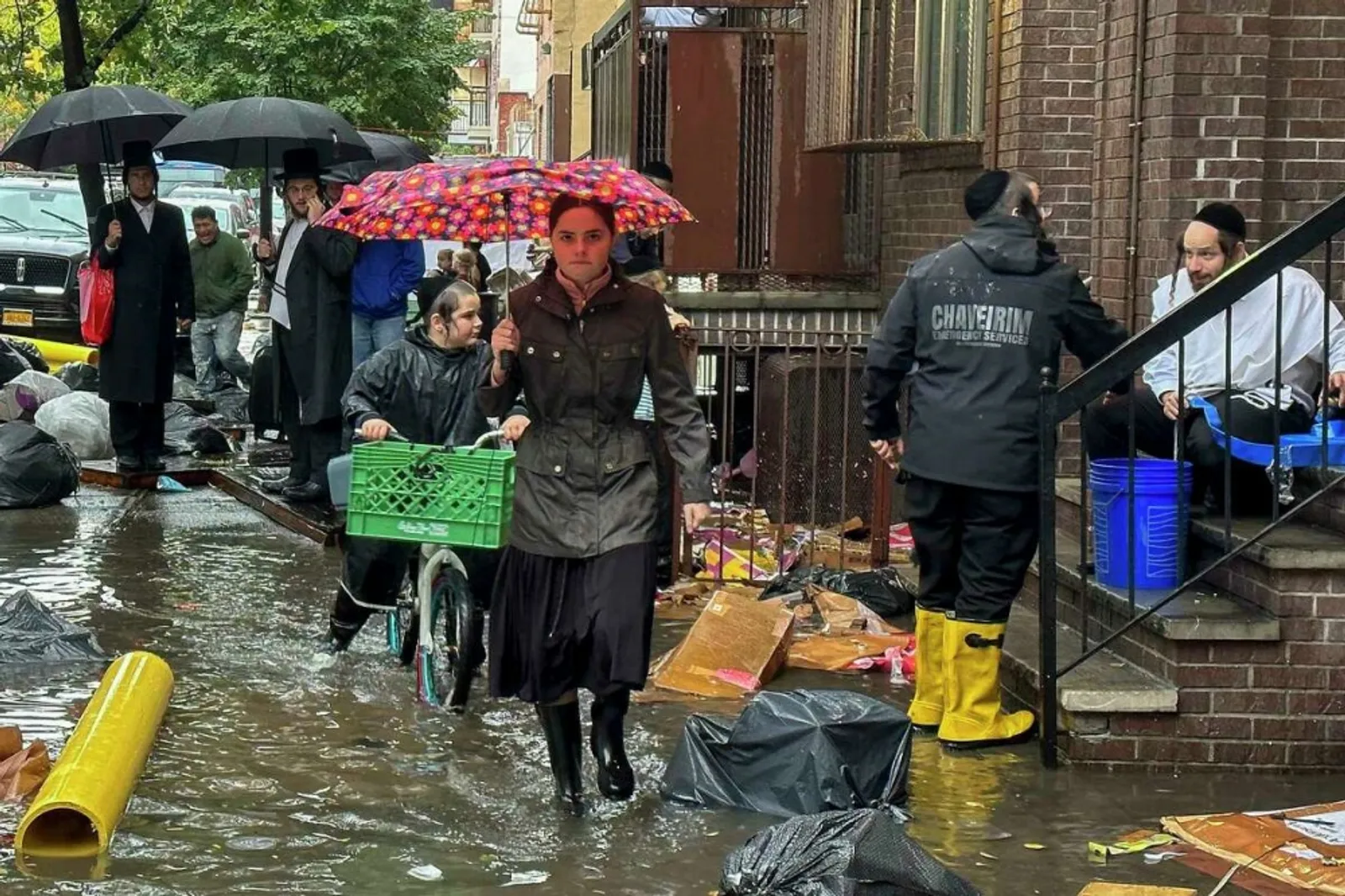 Potret Kota New York Usai Dihantam Banjir, Akses Transportasi Lumpuh