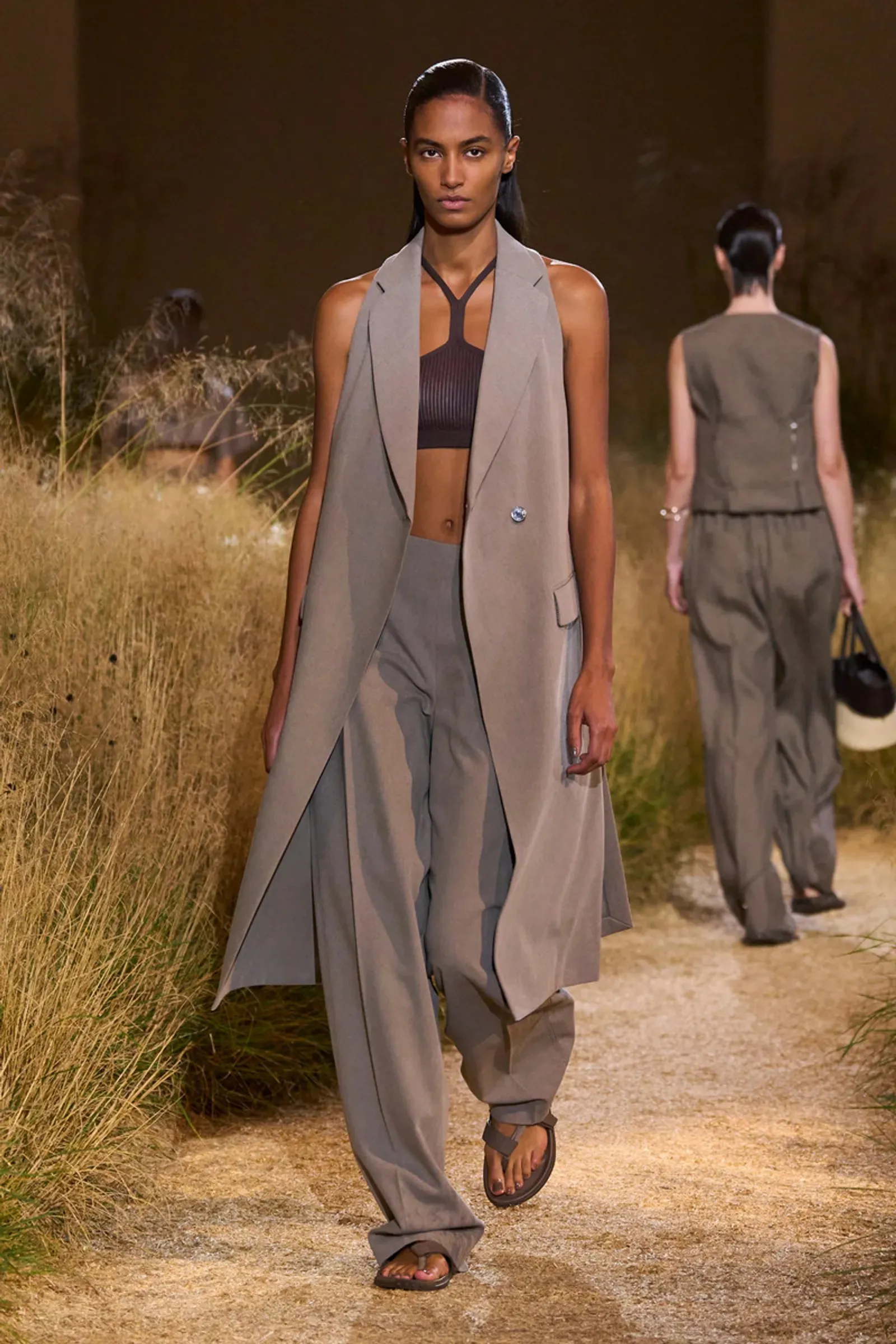 5 Hal Menarik di Fashion Show Hermès Spring/Summer 2024