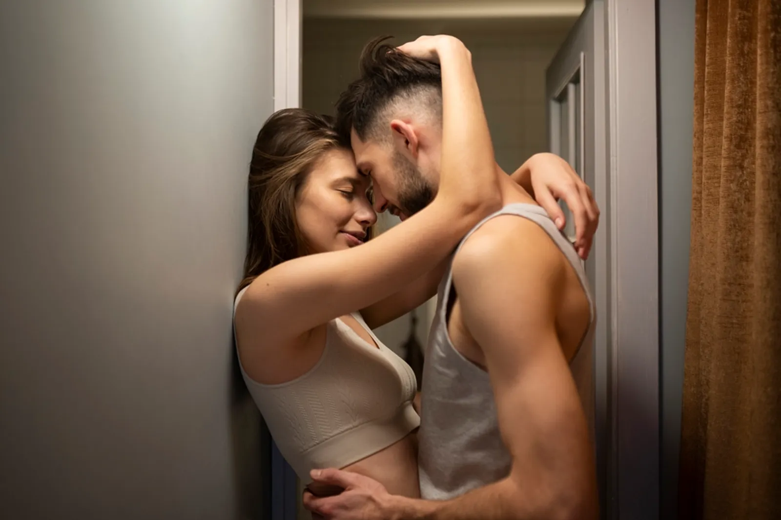 7 Alasan Pria Lebih Suka Bercinta di Pagi Hari