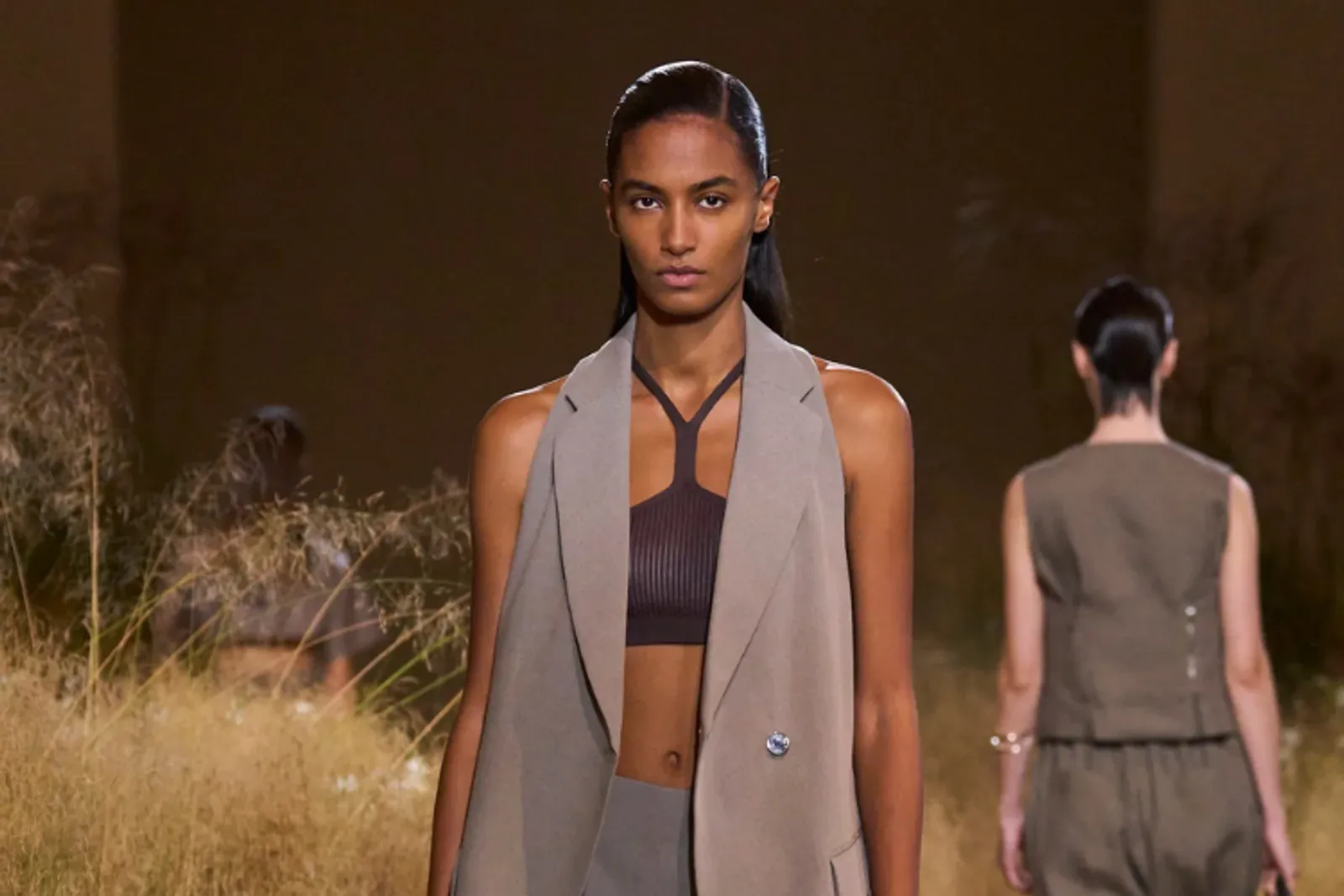 5 Hal Menarik di Fashion Show Hermès Spring/Summer 2024