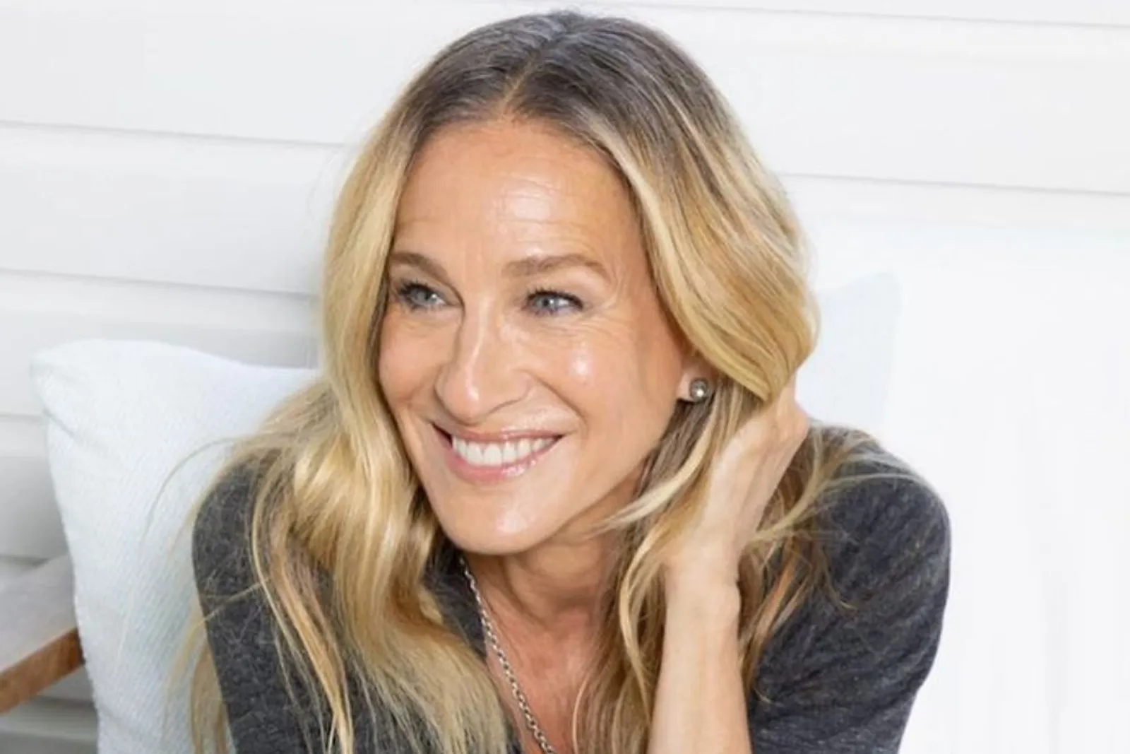 Potret Memikat Sarah Jessica Parker yang Tak Pernah Lekang Oleh Waktu