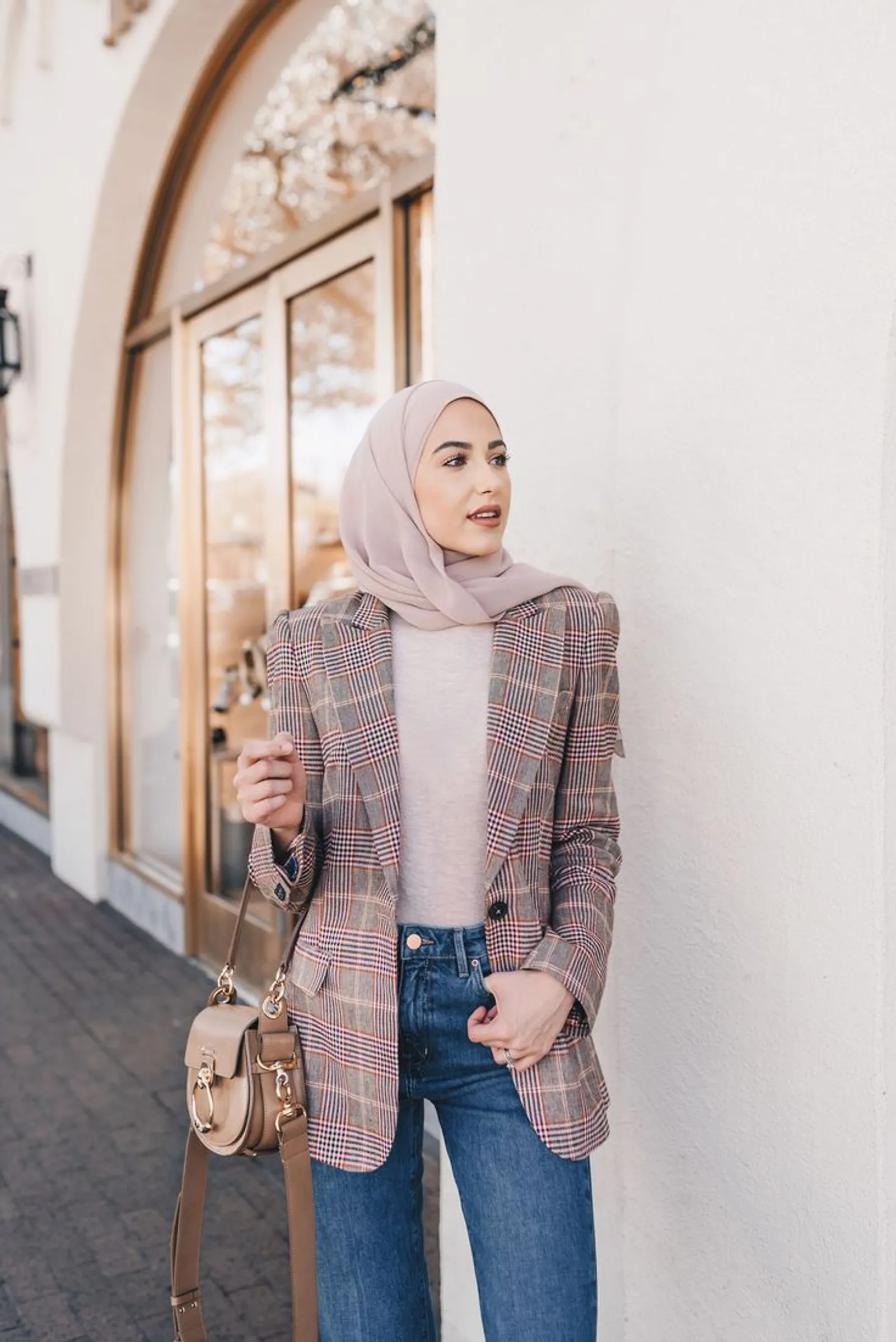 Inspirasi Outfit Hijab untuk Interview Kerja