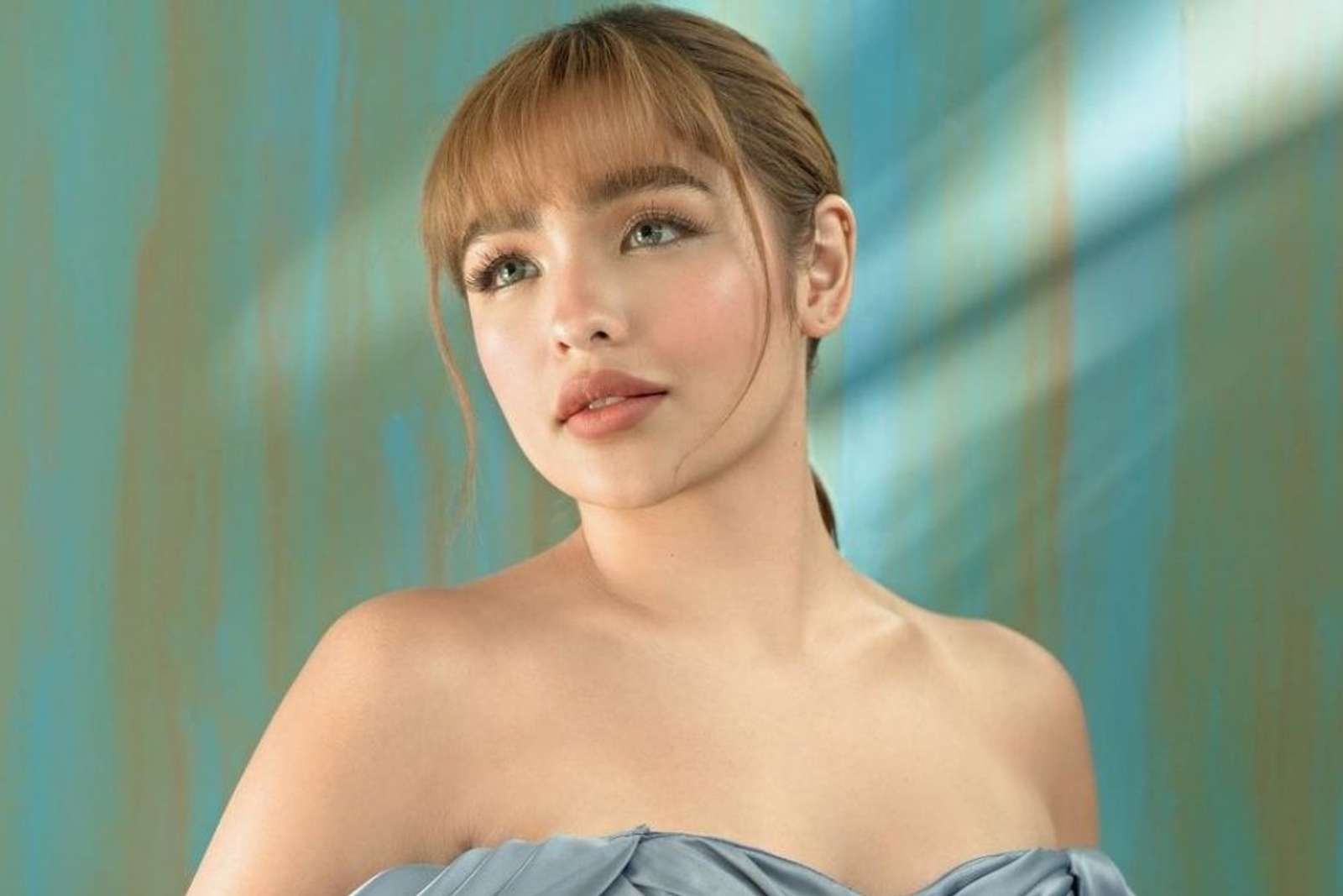 Glamornya Penampilan Andrea Brillantes, Artis Muda Filipina yang Seksi