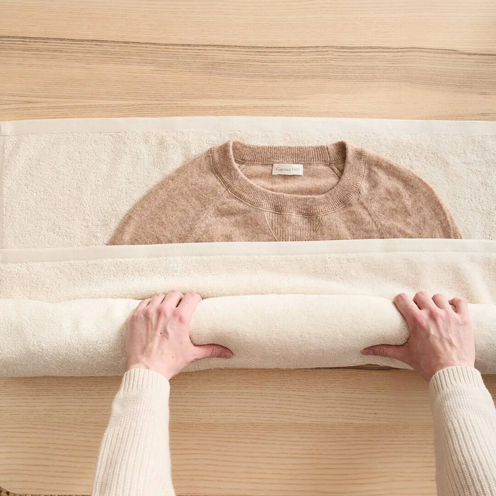 Tips Merawat Bahan Cashmere, Lebih Awet!