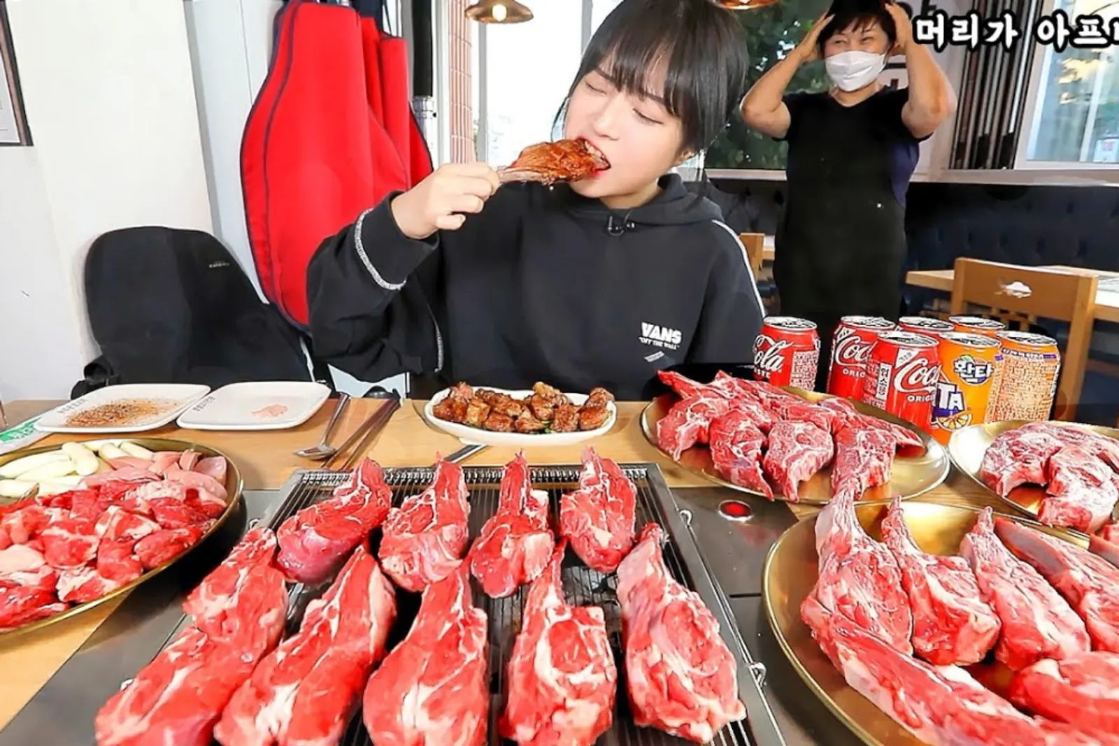 7 Rekomendasi Restoran di Korea dari Artis Mukbangers: Siap Mukbang?