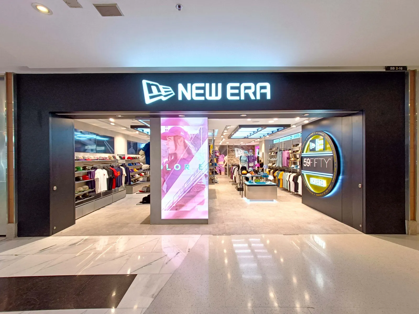 New Era Buka Toko ke-27 di Grand Indonesia