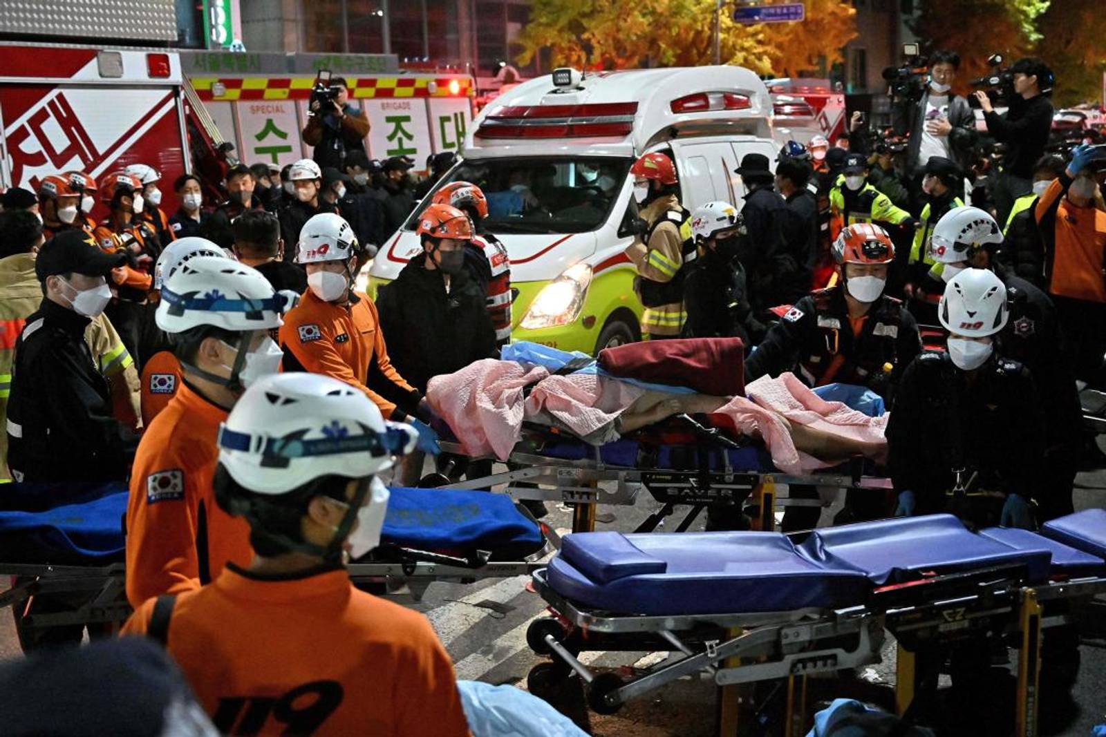 Mengenang Satu Tahun Tragedi Itaewon