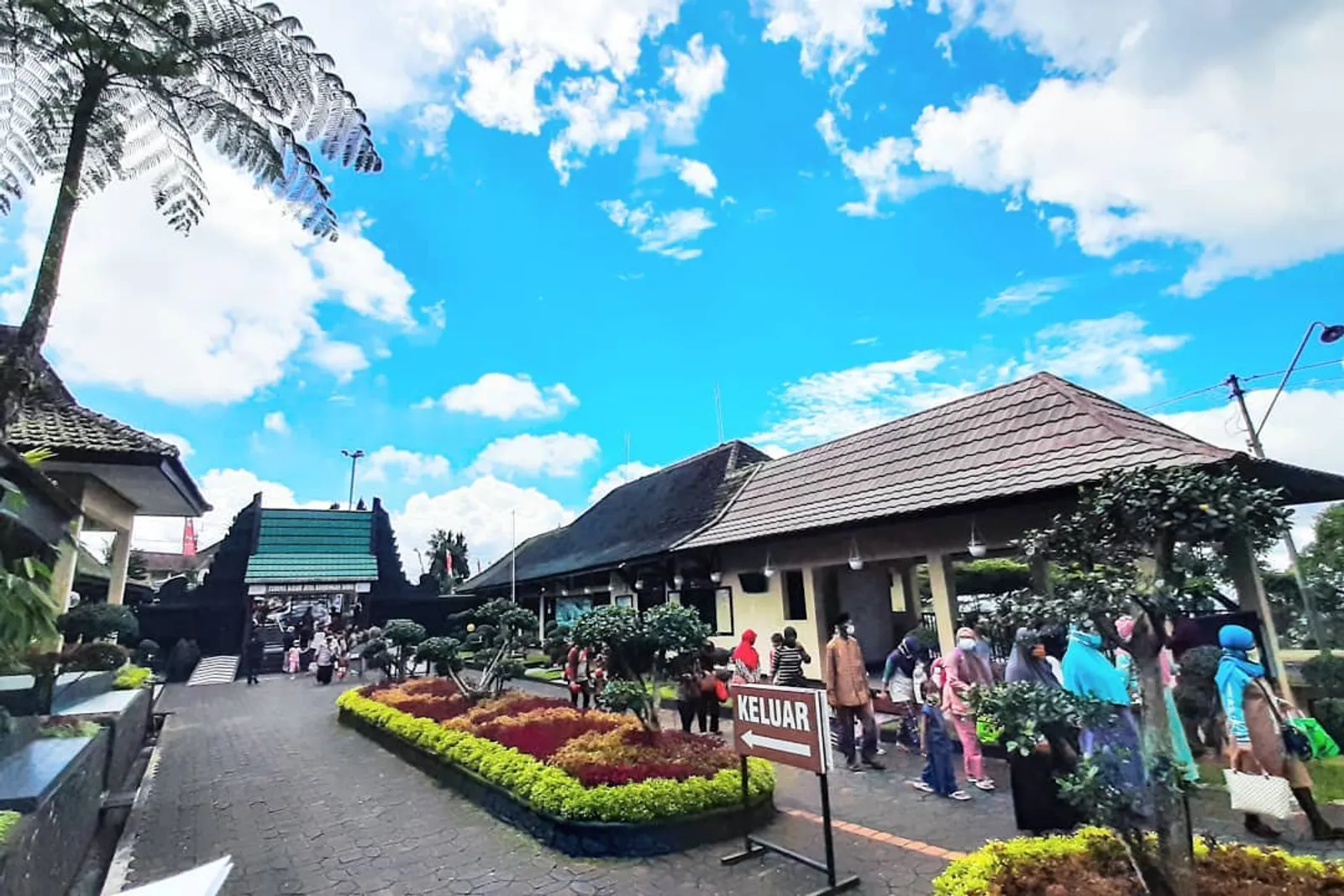 Lokawisata Baturraden, Banyumas: Lokasi, Jam Buka, HTM