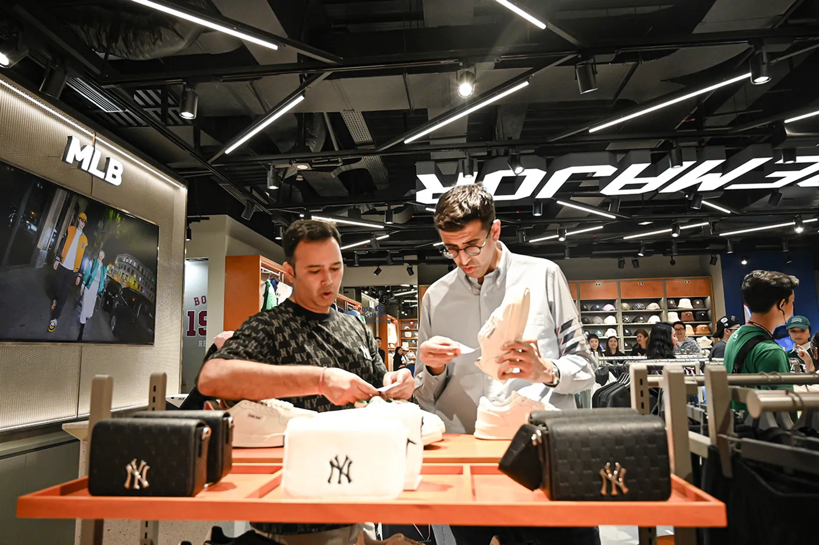 MLB Korea Buka Flagship Store Terbaru di Grand Indonesia