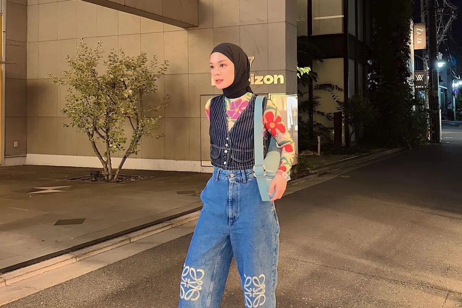 Ide Padu-padan Celana Jeans dari Tantri Namirah, Anti Boring!