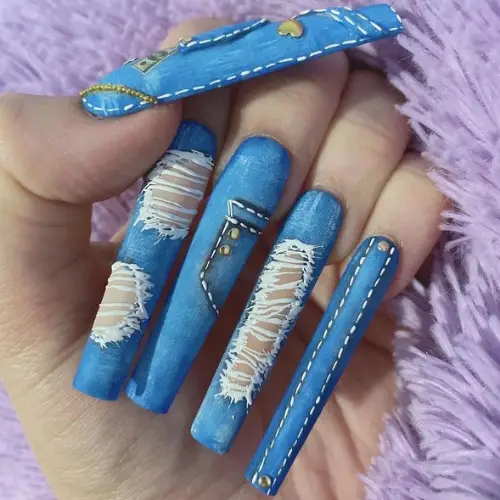 Unik Banget, Cobain Denim Nail Art Ini Yuk! 