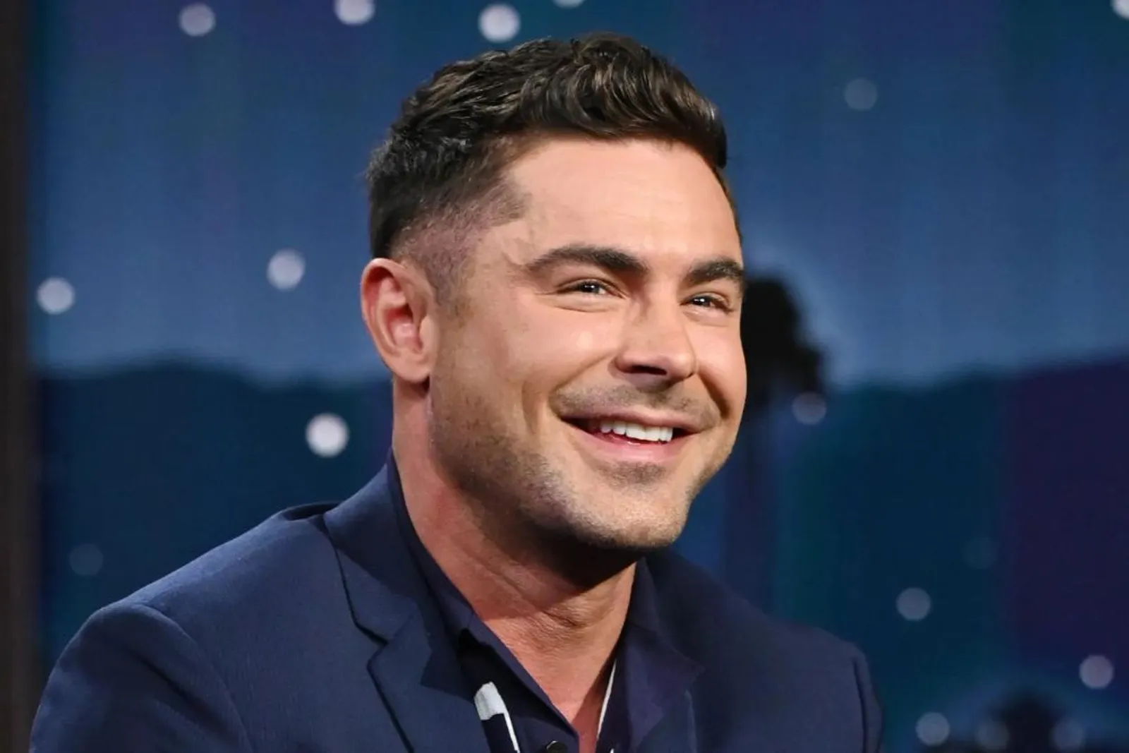 Ada Zac Efron, Ini Deretan Aktor Hollywood Lakukan Operasi Plastik