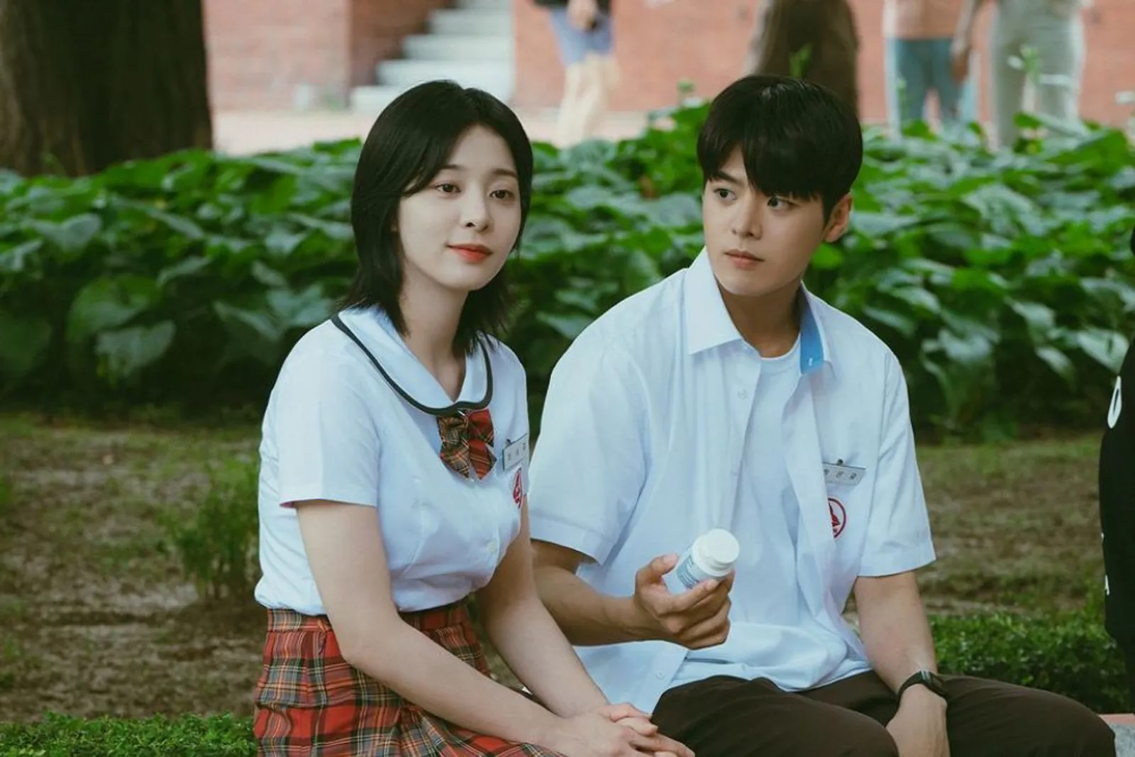9 Potret Gemas Seol In Ah  dan Ryeoun di Drama 'Twinkling Watermelon'