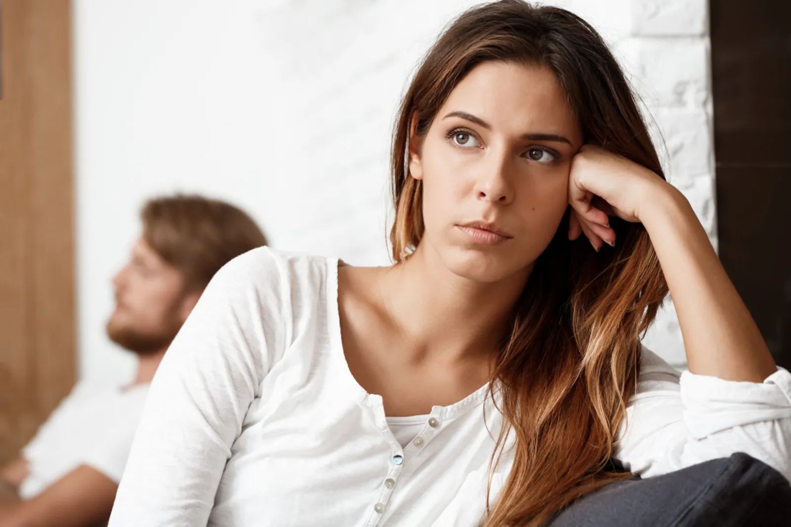 6 Cara Membuat Pacar Menyesal Karena Cuek padamu