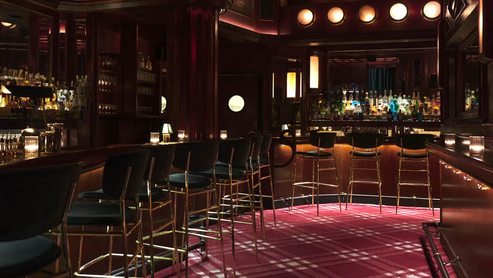 Burberry Hadirkan Knight Bar, Project Burberry Streets di New York