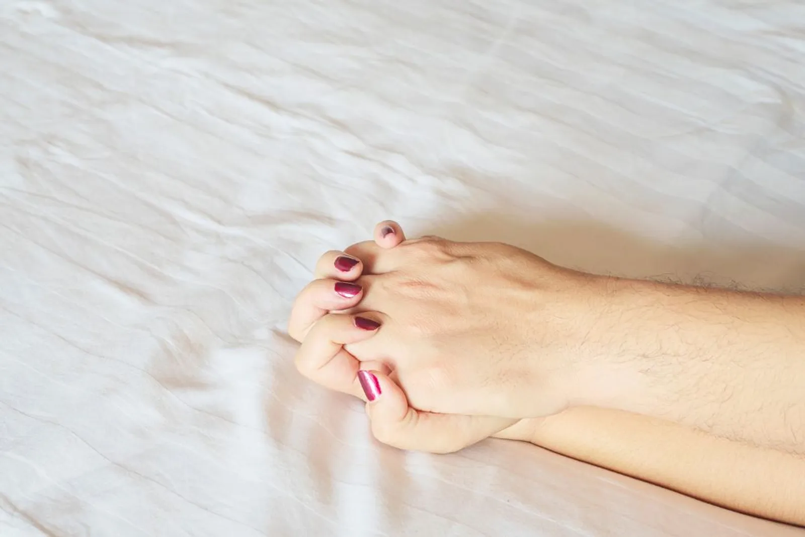 6 Cara Mengatasi Kecemasan Orgasme agar Seks Lebih Menyenangkan