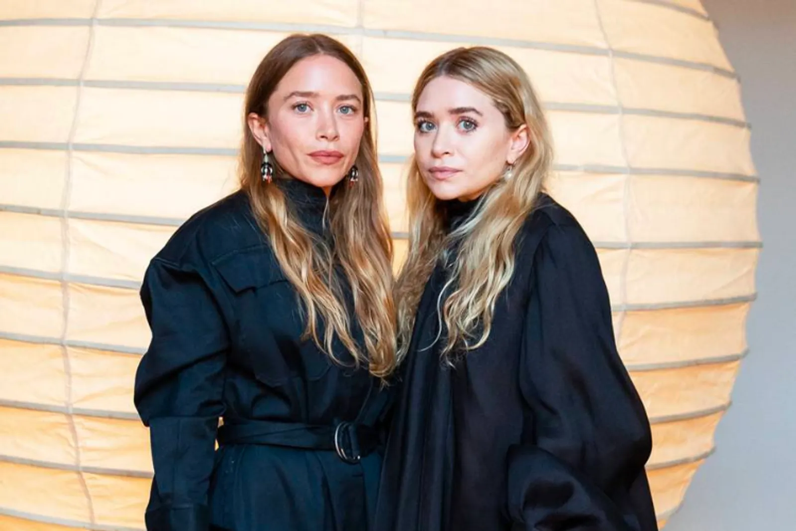 Throwback Gaya Classy Olsen Twins yang Stylish dan Ikonik
