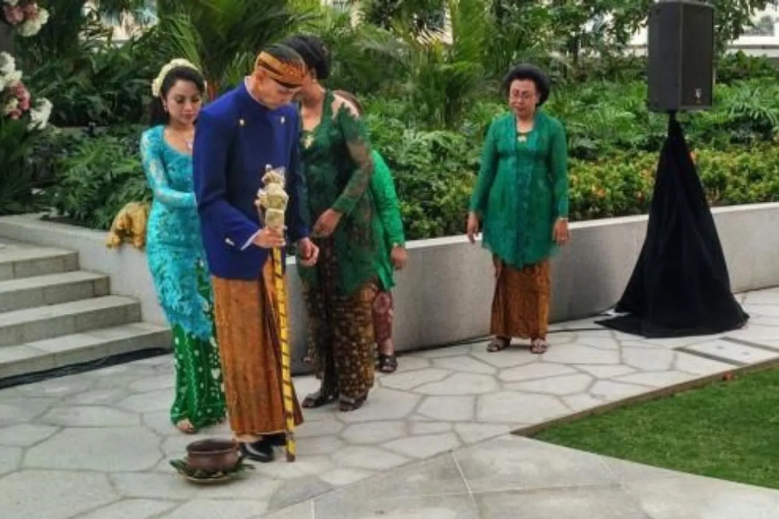 6 Artis yang Menggelar Prosesi Langkahan dalam Pernikahan  Adat Jawa