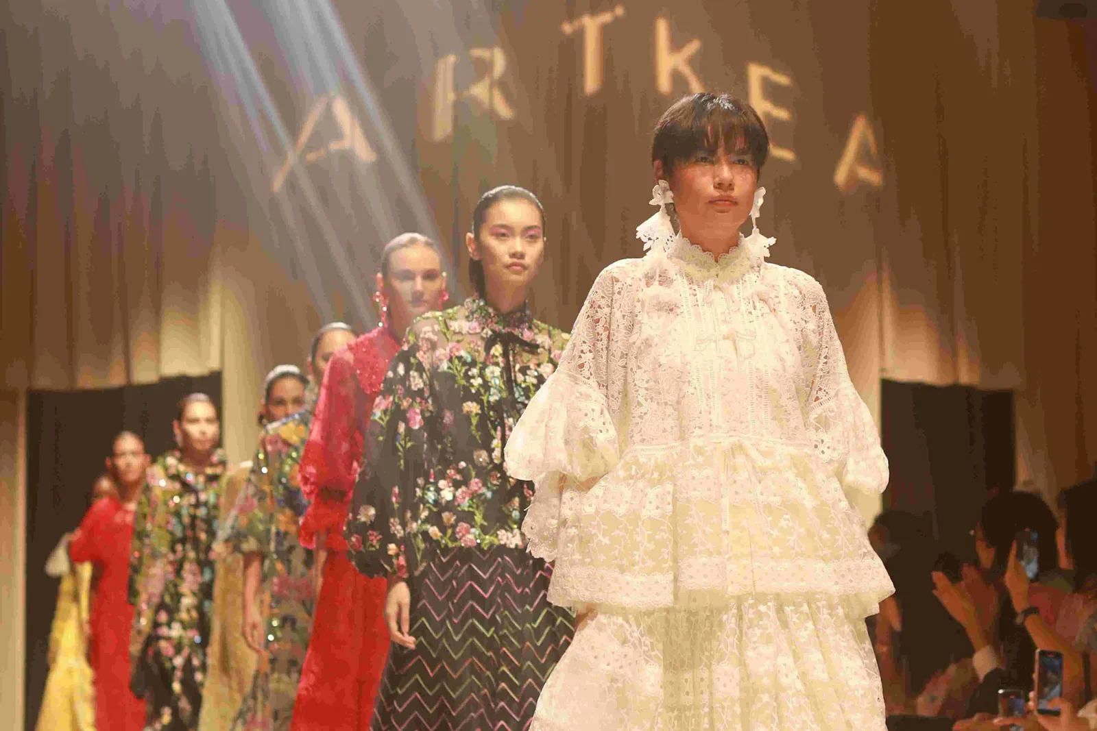 ARTKEA Tampilkan Fashion Show Tunggal Pertama dengan Koleksi Abundance