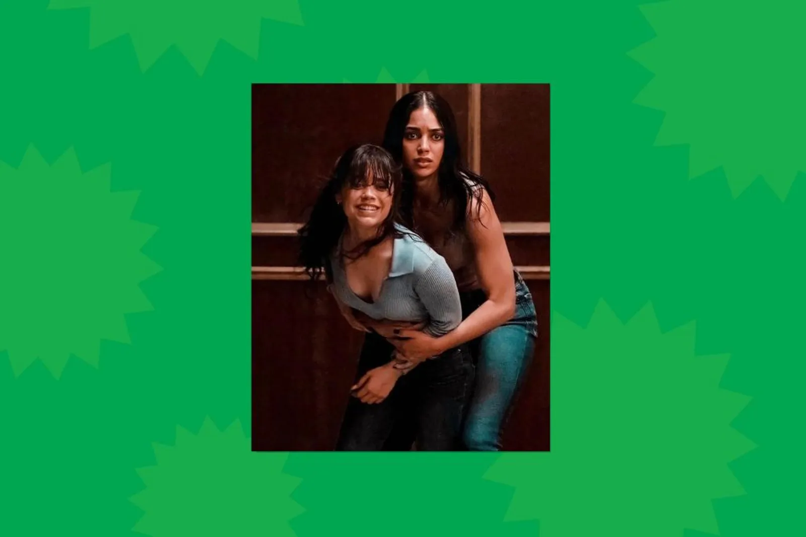 Hengkang dari 'Scream', 8 Potret Kompak Jenna Ortega & Melissa Barrera