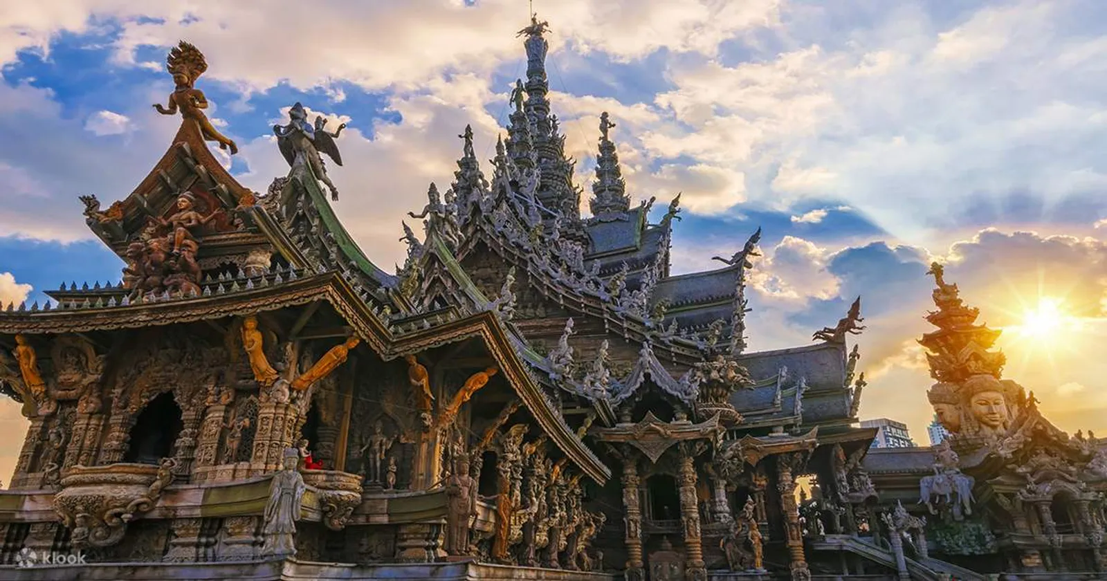 8 Rekomendasi Tempat Wisata di Pattaya-Thailand yang Elok dan Eksotis