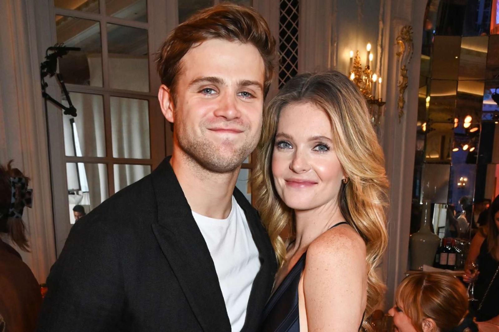 Cinlok di 'White Lotus 2', Meghann Fahy dan Leo Woodall Resmi Pacaran