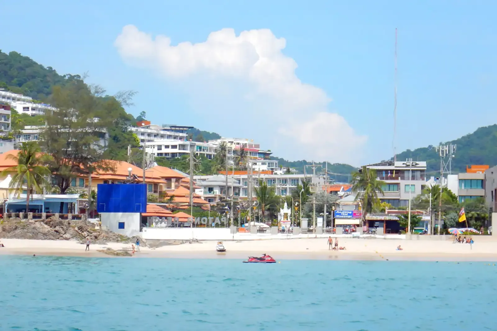 Wisata Patong Beach, Pusat Keramaian di kota Phuket, Thailand