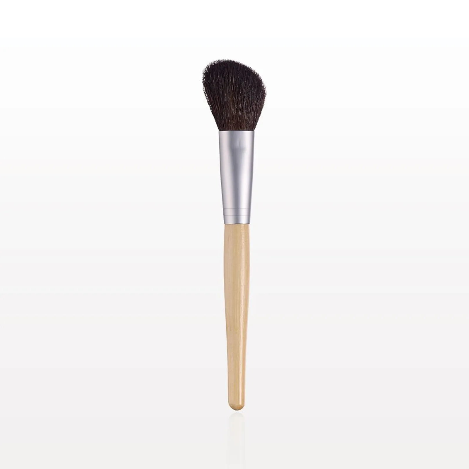 Ini Brush Makeup yang Wajib Dimiliki oleh Pemula 