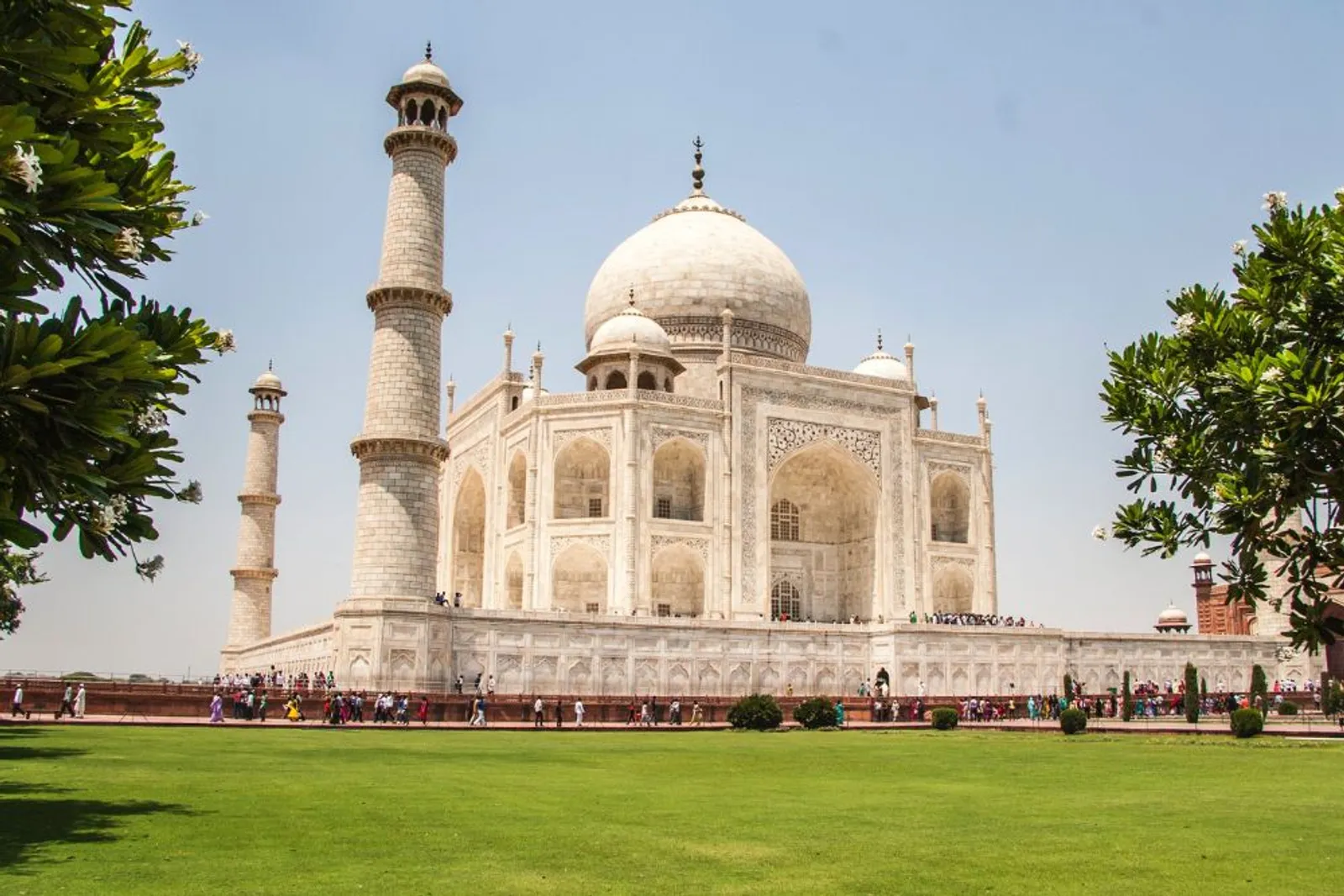 Taj Mahal: Sejarah, Fungsi, dan Arsitekturnya yang Megah