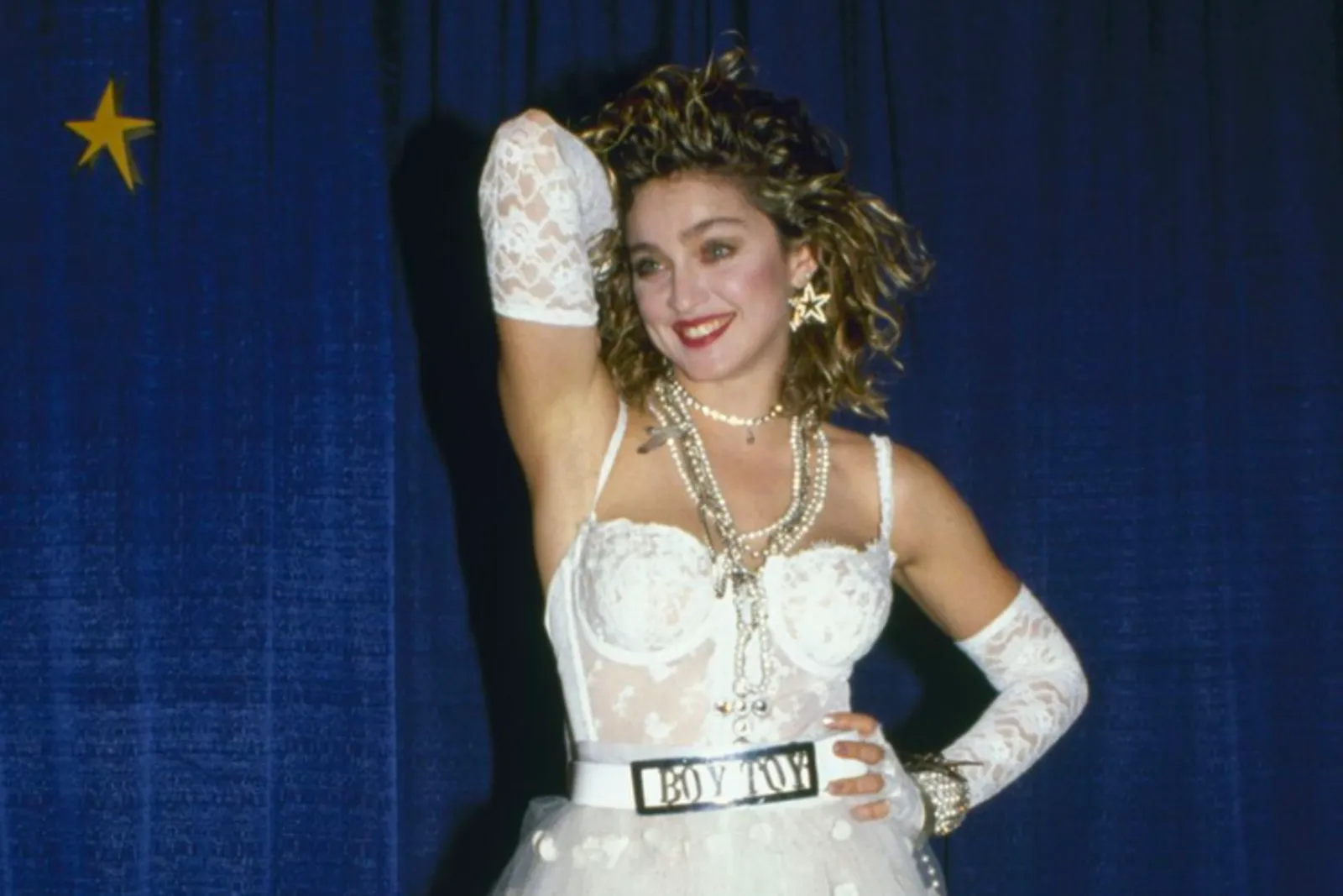 5 Gaya Fashion Icon Tahun 80-an, Princess Diana hingga Madonna