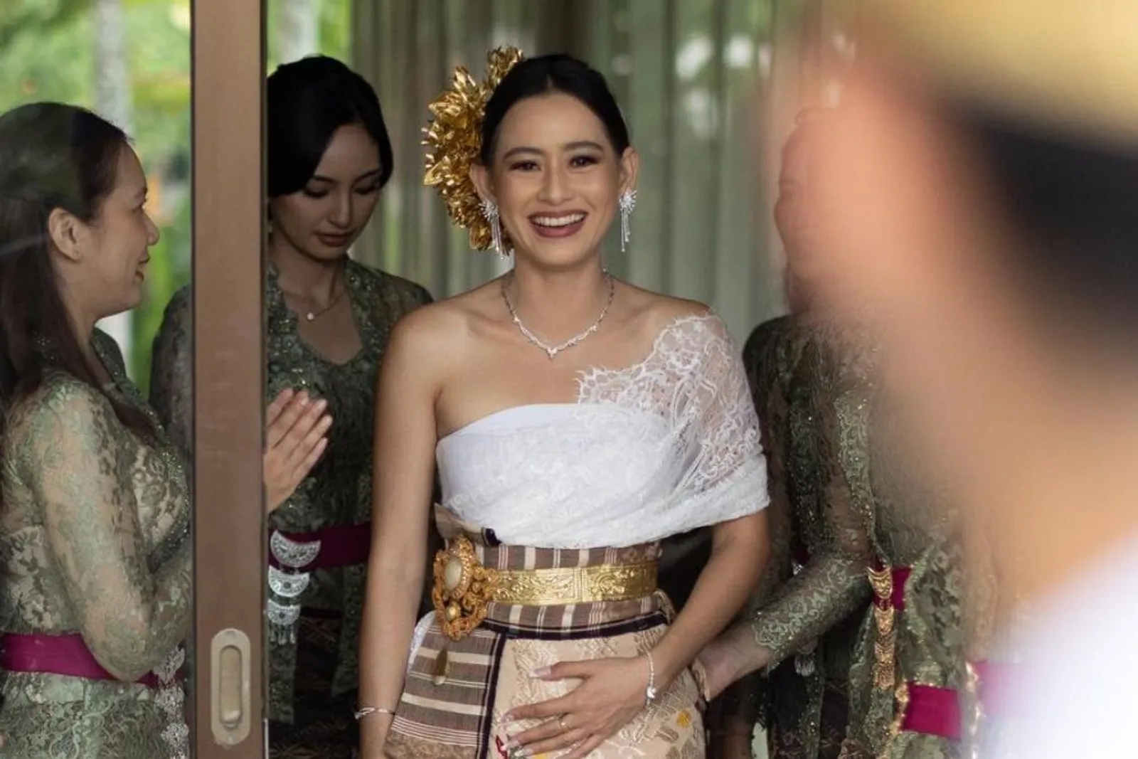 Manis Penampilan Artis Menikah di Bali Sepanjang 2023