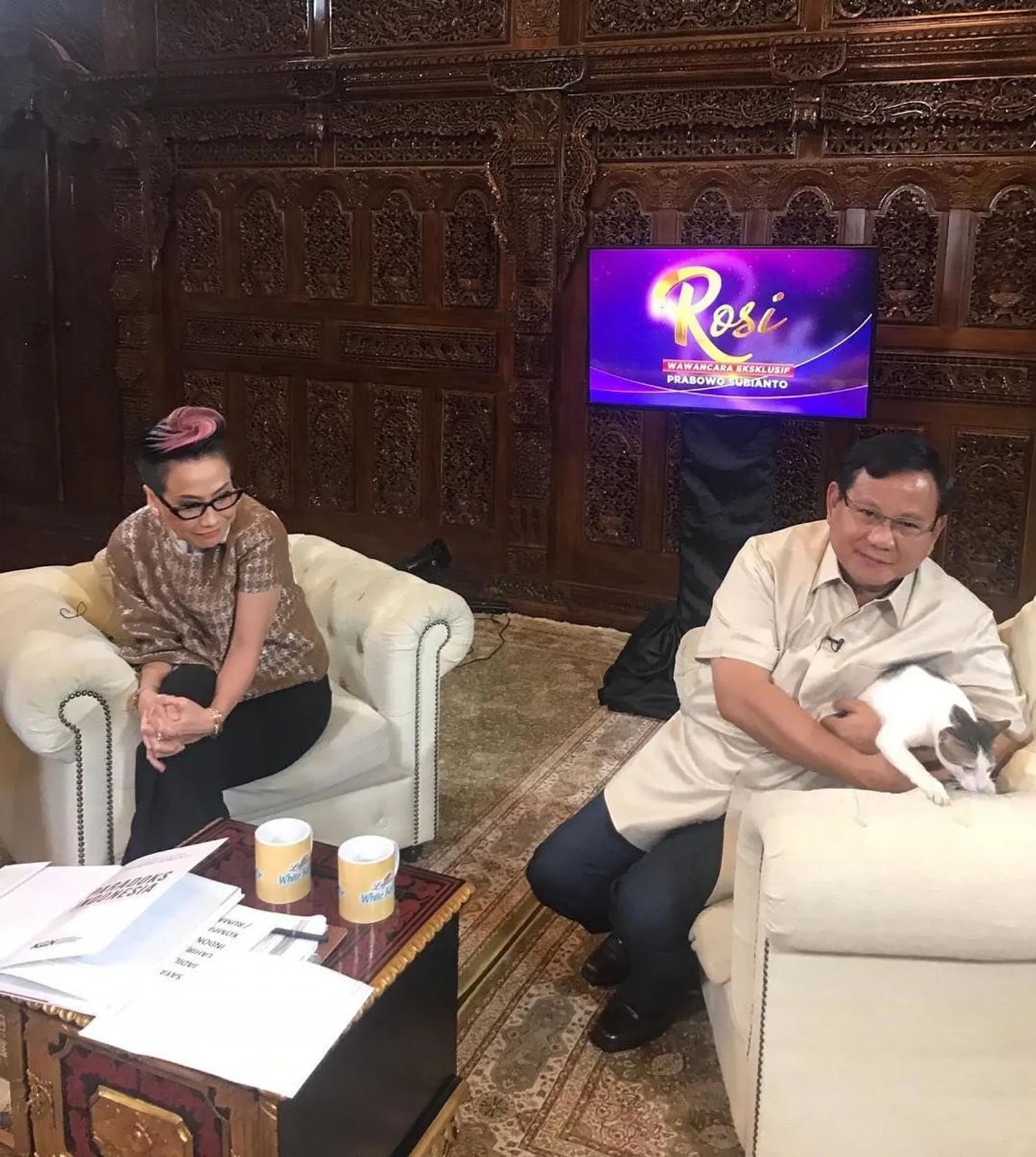 12 Momen Kebersamaan Prabowo & Bobby Si Kucing Kesayangan