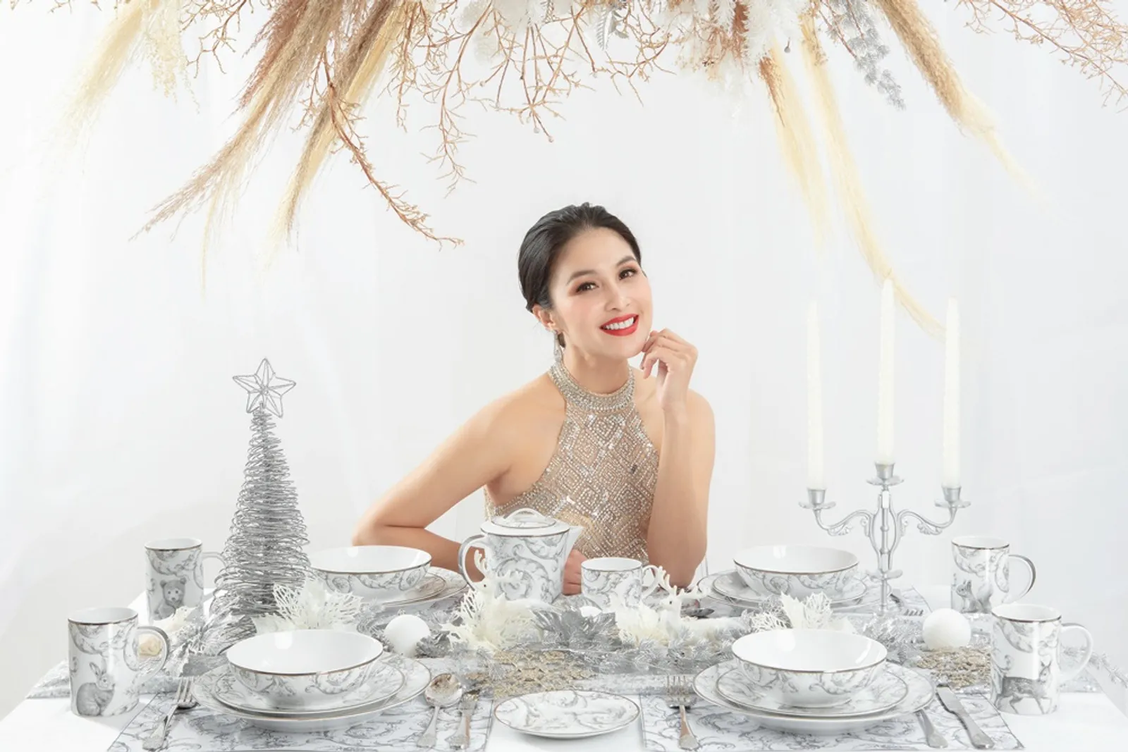 'Magnificent Frost' Koleksi Spesial Natal Sandra Dewi X ZEN Tableware