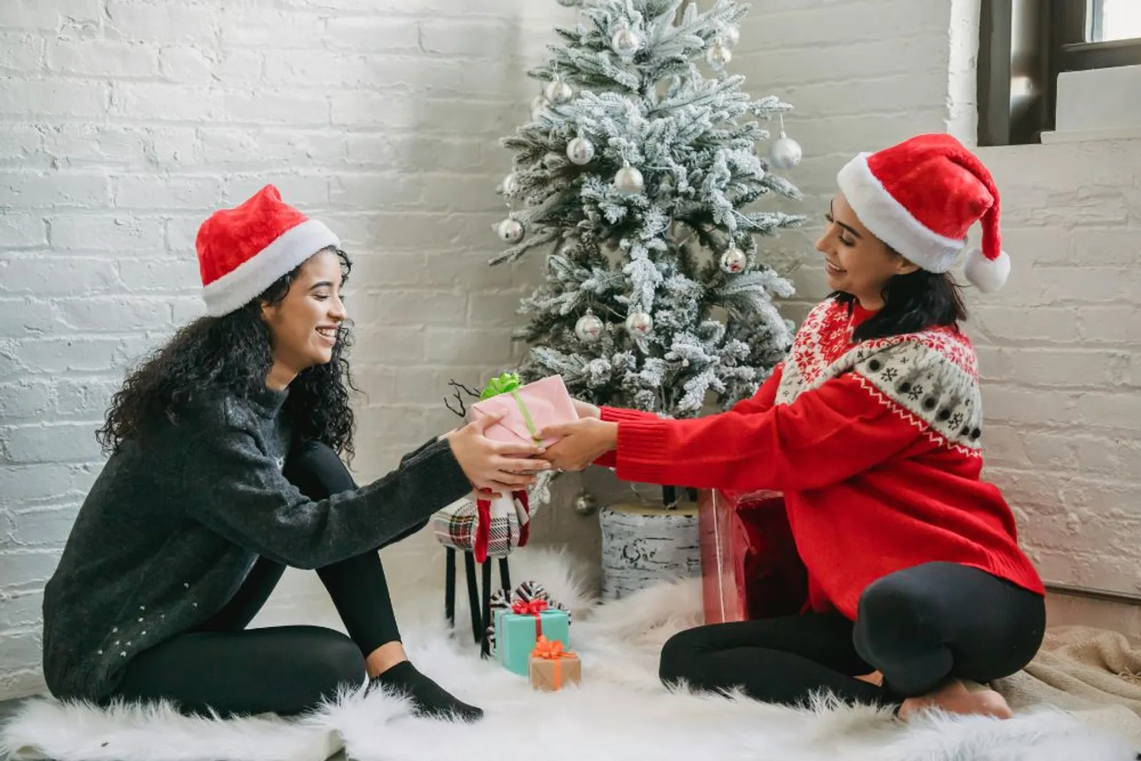 7 Rekomendasi Parcel Natal Sederhana yang Bermanfaat
