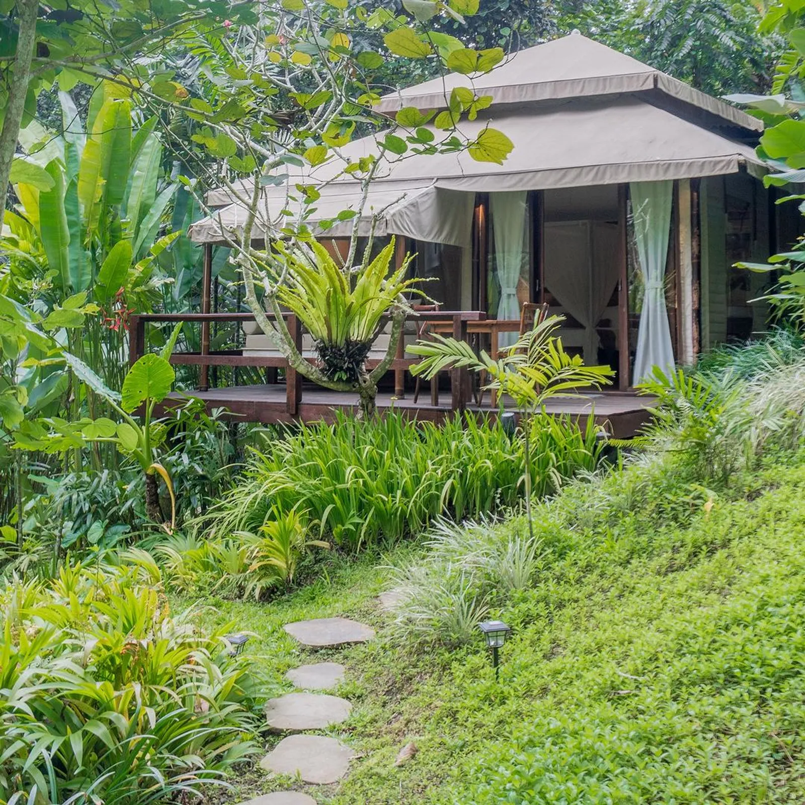 7 Rekomendasi Tempat Glamping Keren di Bali, Bikin Betah Staycation!