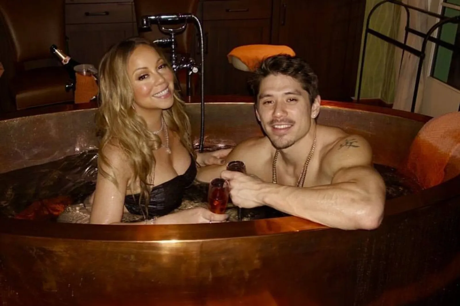 Putus Usai 7 Tahun Pacaran, Ini Kisah Cinta Mariah Carey dan Kekasih