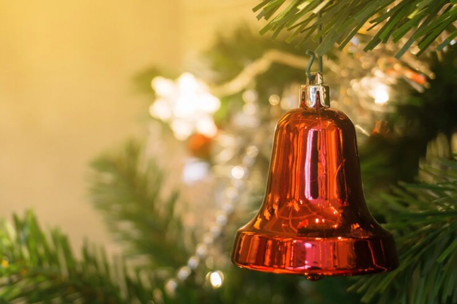 7 Hiasan di Pohon Natal Ini Punya Makna, Apa Saja?