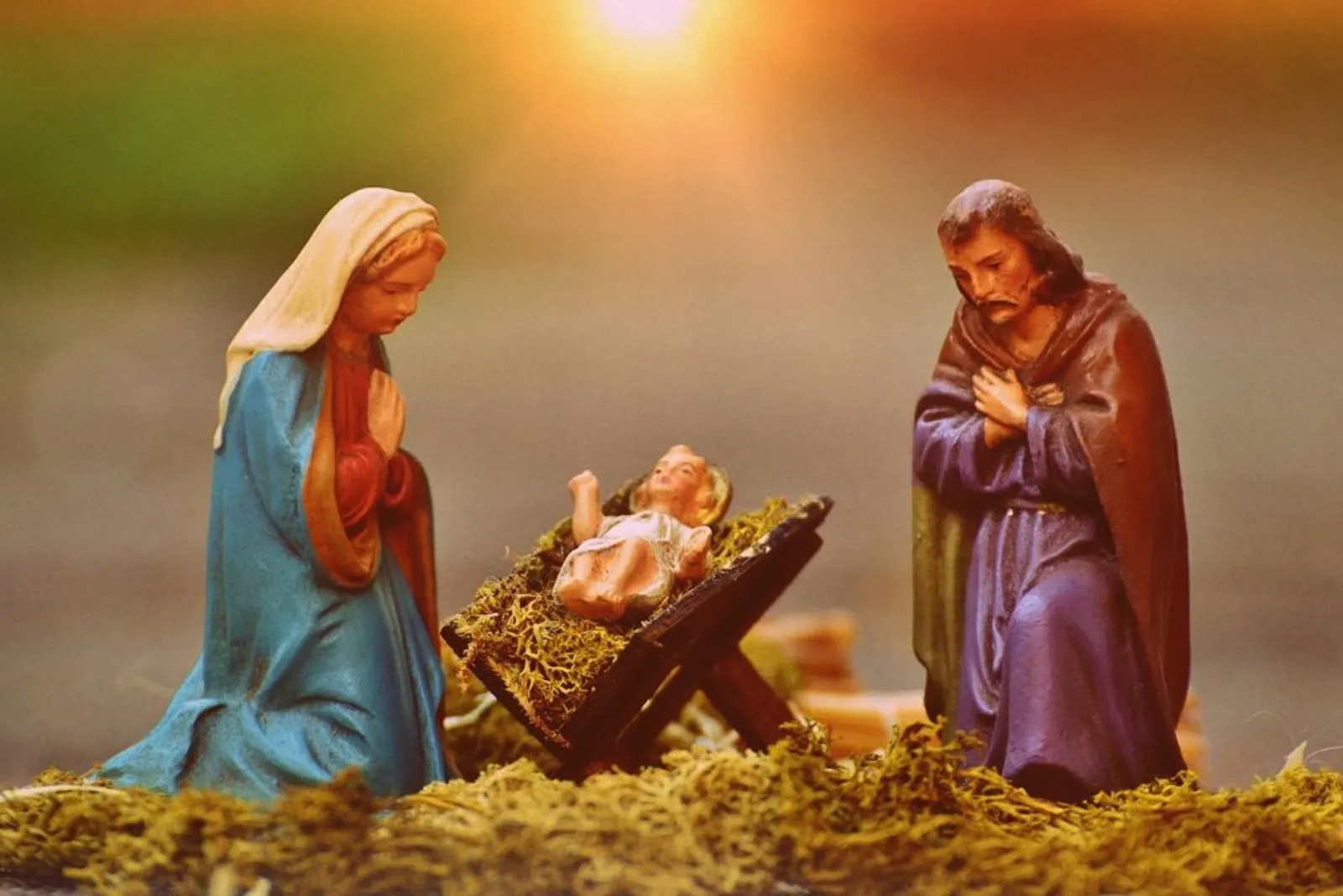 10 Puisi Natal Kelahiran Yesus Penuh Makna dan Sukacita