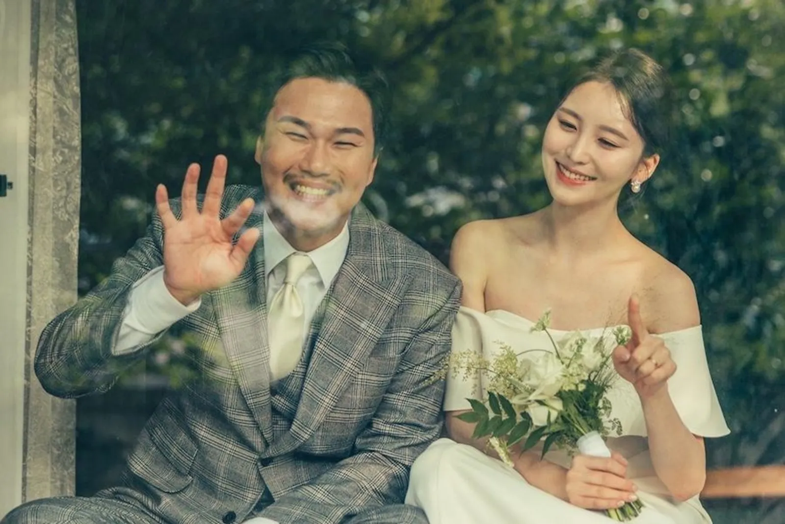 17 Artis Korea yang Menikah di Tahun 2023, Romantis Banget!