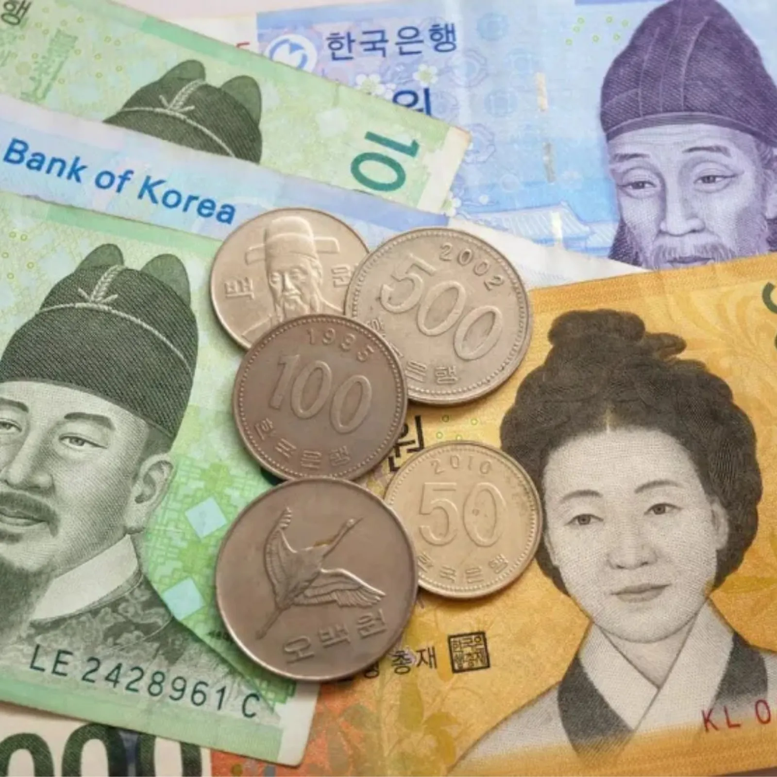 Tradisi Natal di Korea Selatan, Bukan Memberi Kado Tapi Uang