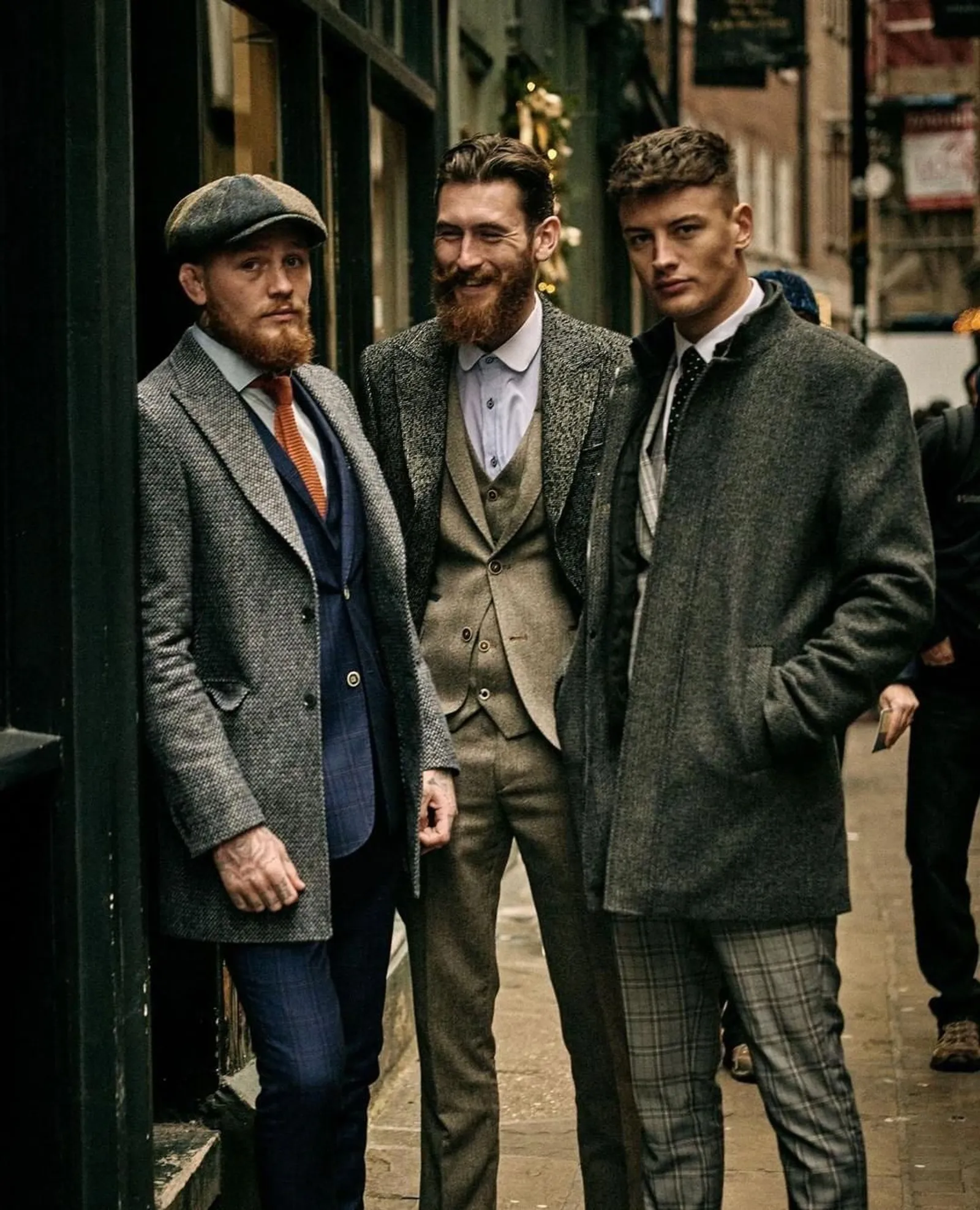 Cara Berpakaian a La Peaky Blinders yang Elegan