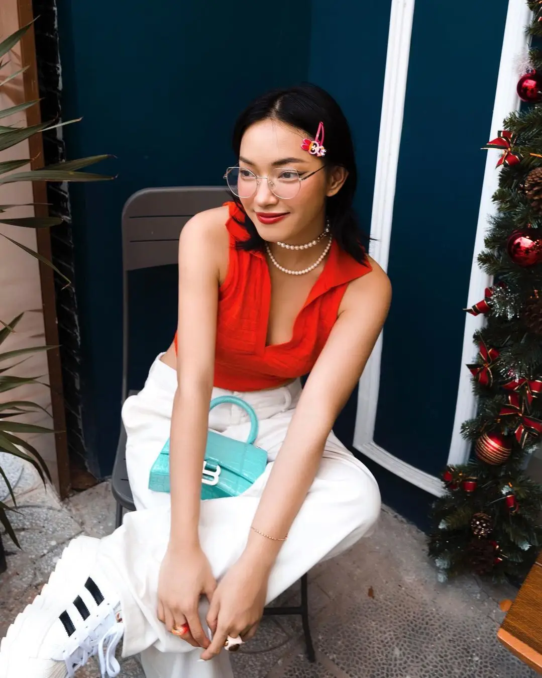 Inspirasi Outfit Natal a La Gen Z, Tampil Kekinian!