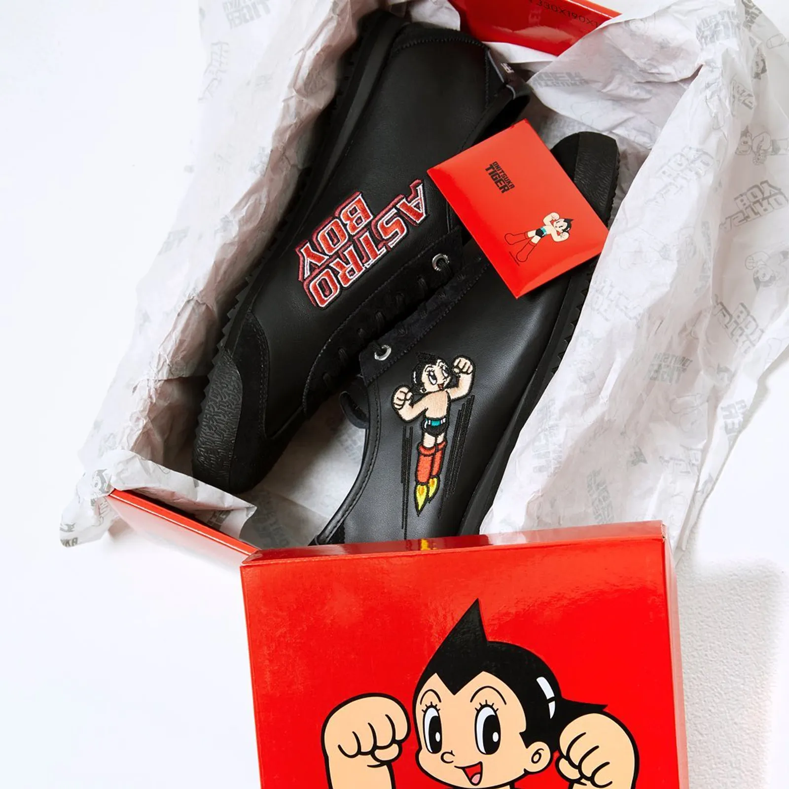 Rayakan 75th Anniversary, Onitsuka Tiger Kolaborasi dengan Astro Boy