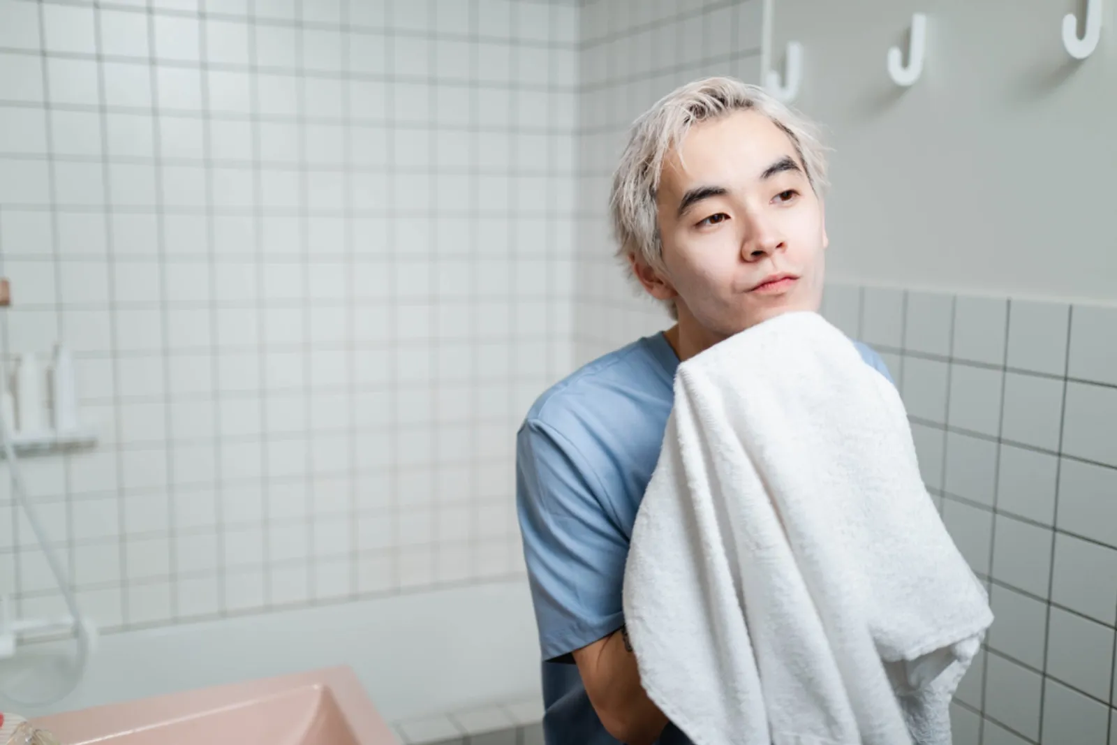 10 Sabun Muka Laki-Laki untuk Memutihkan Wajah yang Aman dan Bagus